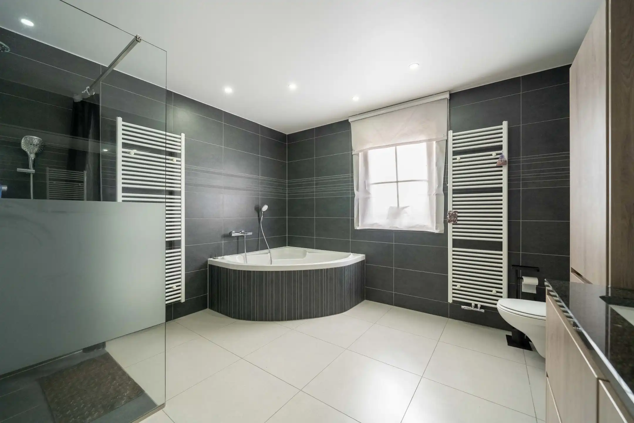 Villa met 5 slpk op 32 are 67 ca foto 12