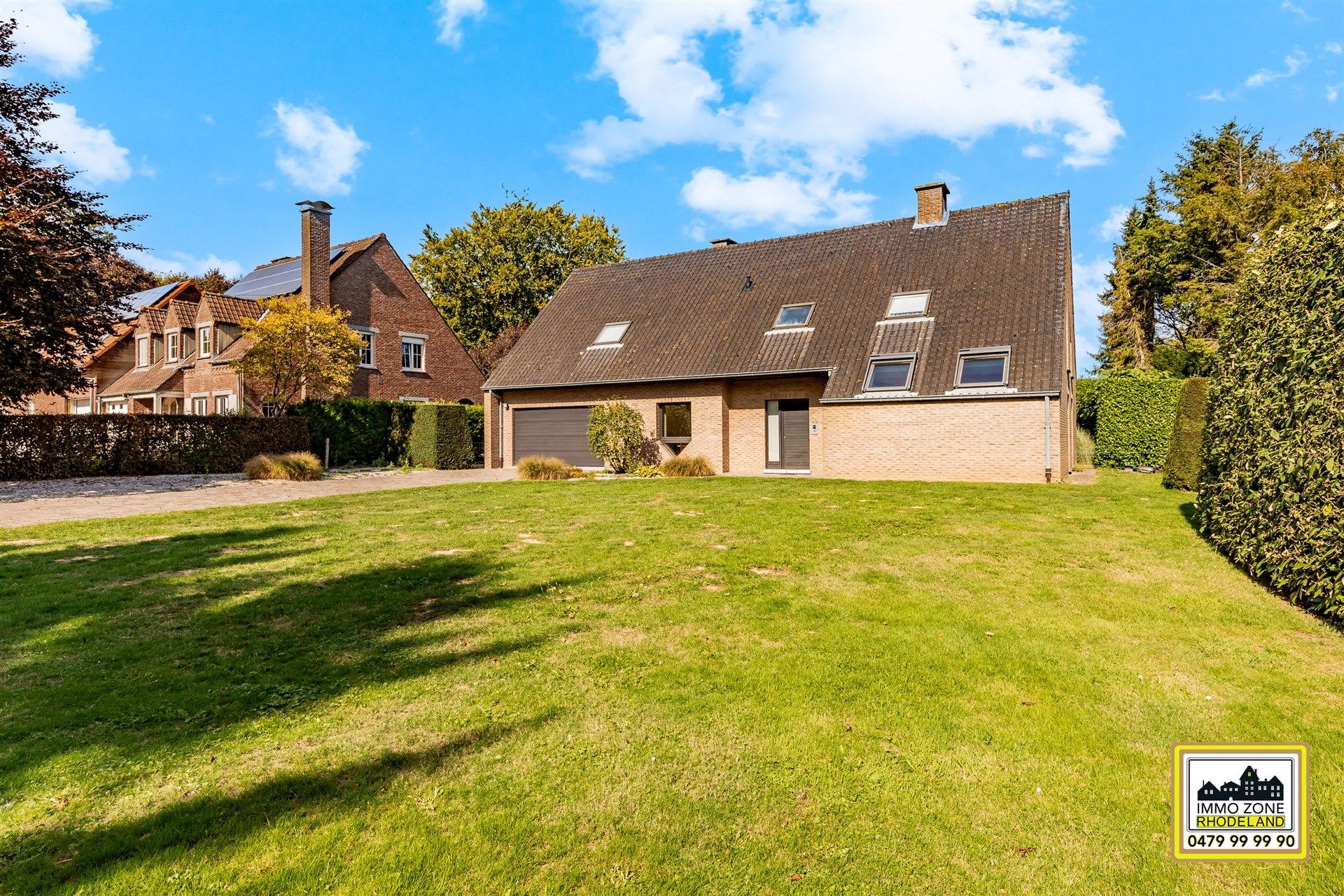 Prachtige villa met grote tuin met ideale ligging foto 2