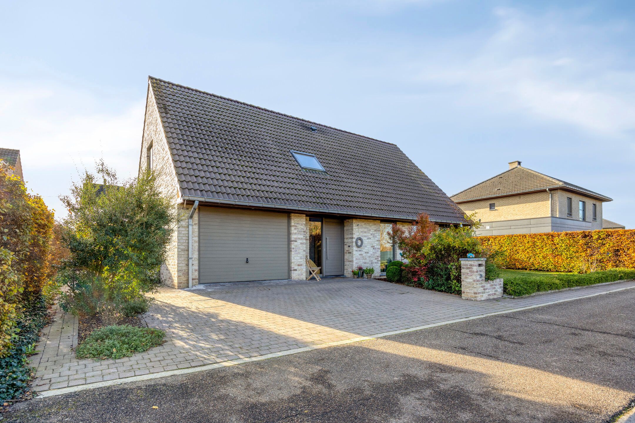 Villa met 4 slaapkamers en 2 badkamers op rustige locatie foto 2
