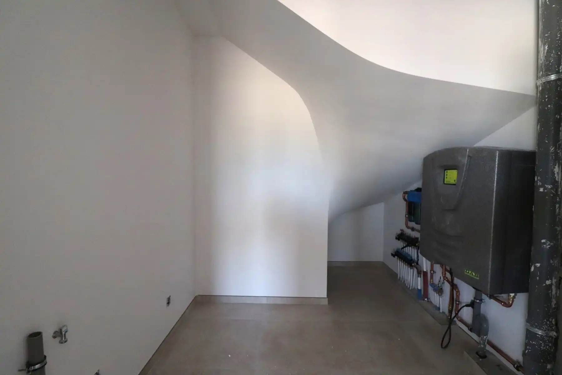Energiezuinige nieuwbouwwoning met 4 slaapkamers, tuin en carport. foto 6