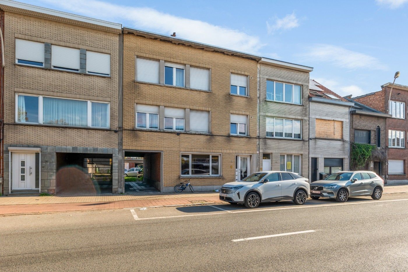 Te renoveren opbrengsteigendom met 3 app. en 3 garageboxen foto 18