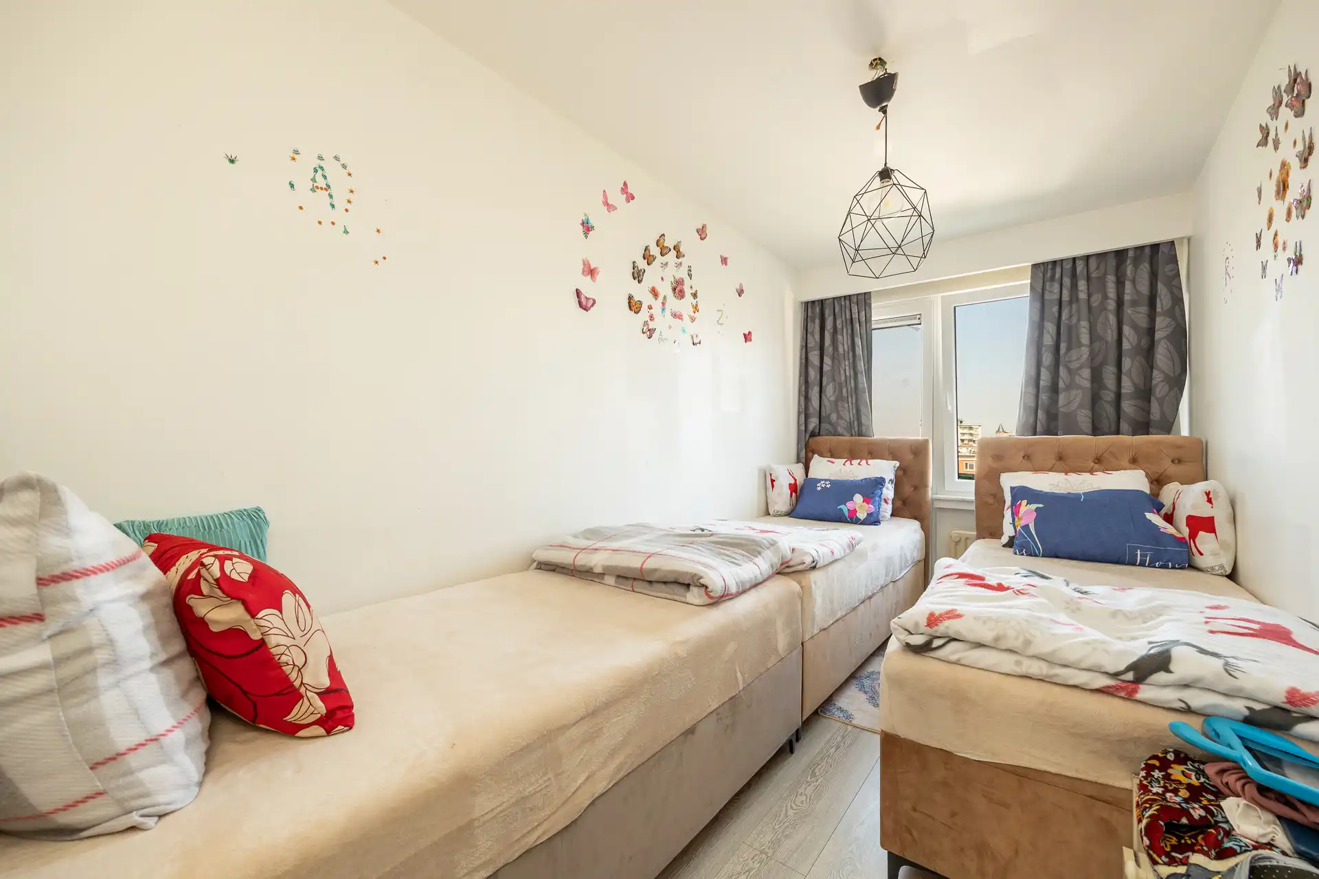 Lichtrijk appartement met 2 slaapkamers, terras en kelder foto 9