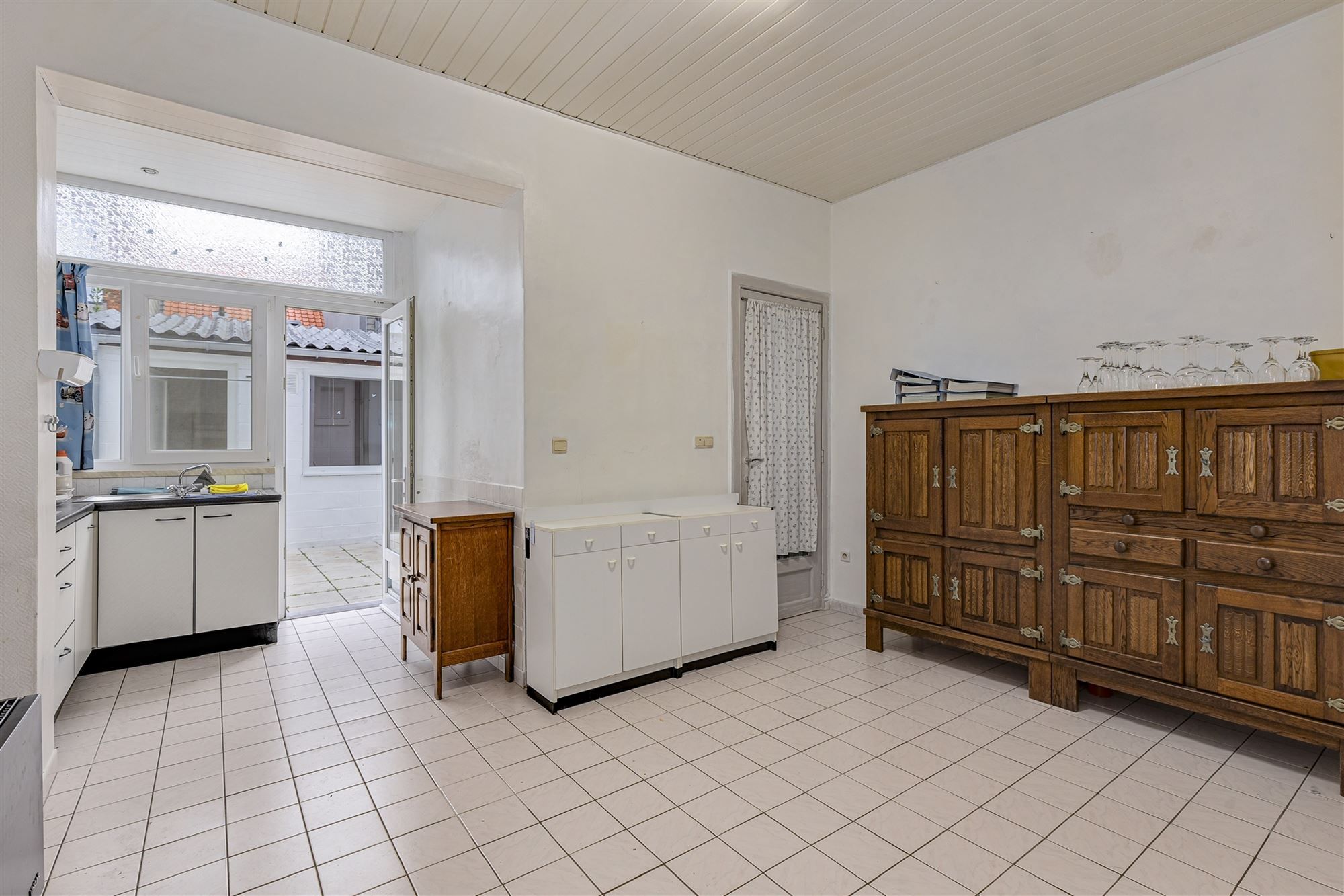 Te renoveren woning met koer thans ingedeeld in 2 appt foto 7
