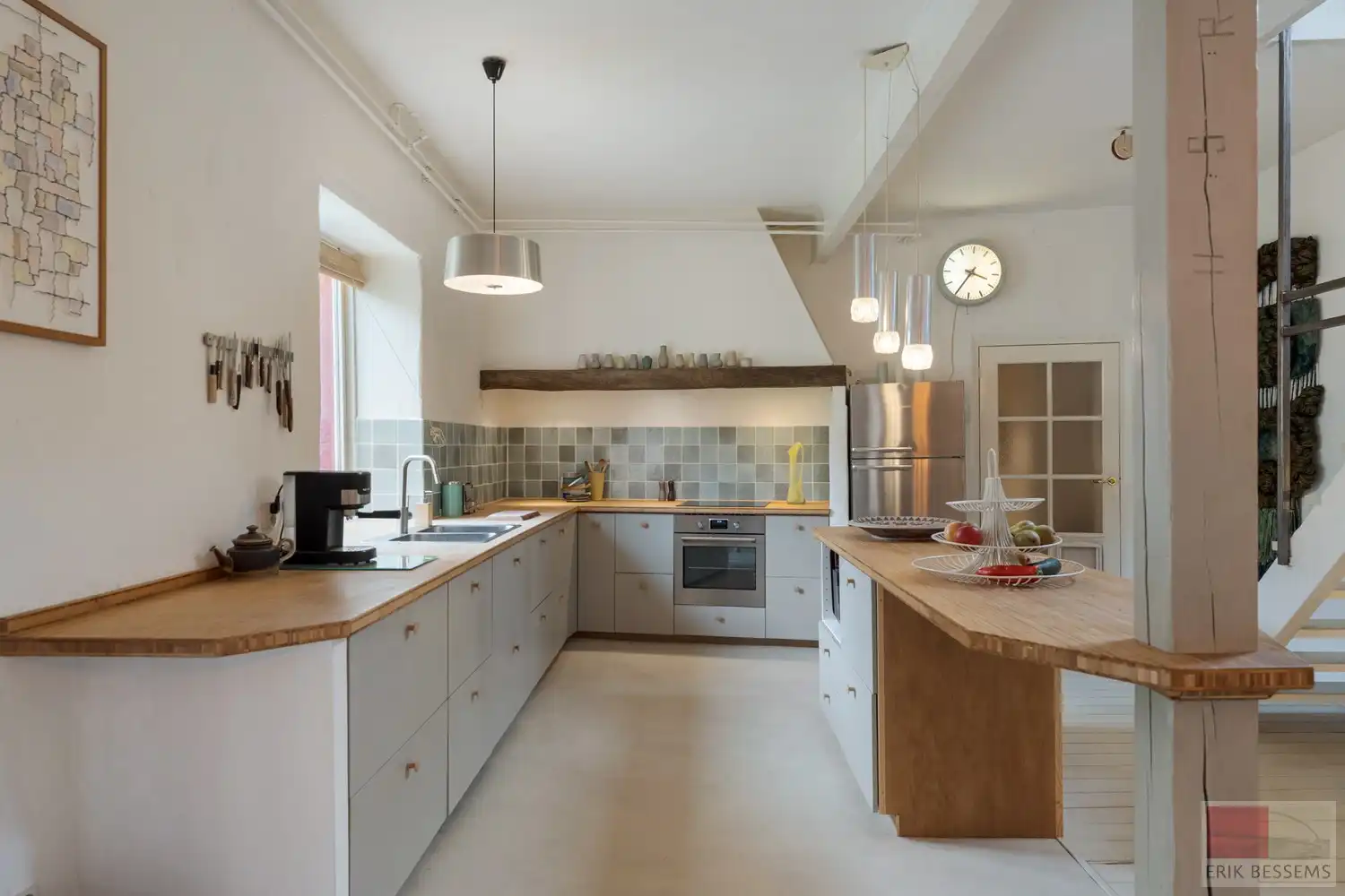 Karaktervolle woning uit 1668, met een bewoonbare oppervlakte van ca. 233 m² op een royaal perceel van 1.837 m² foto 4