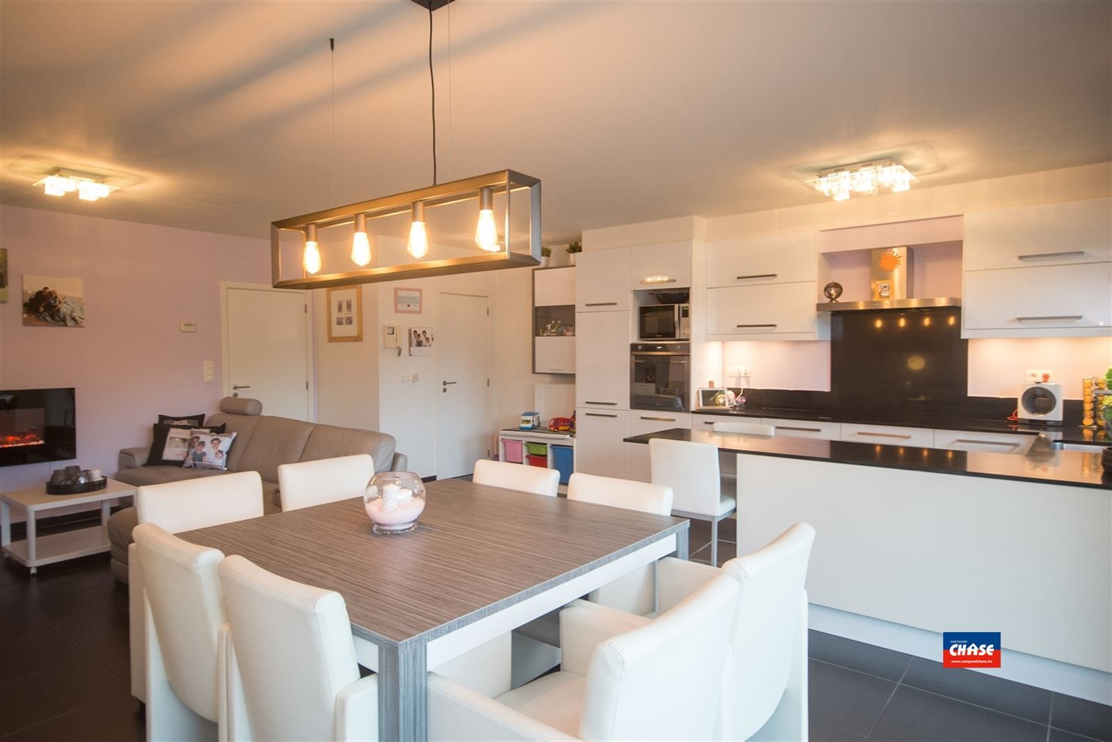 Appartement met 2 slpks, tuin en 2 P foto 2