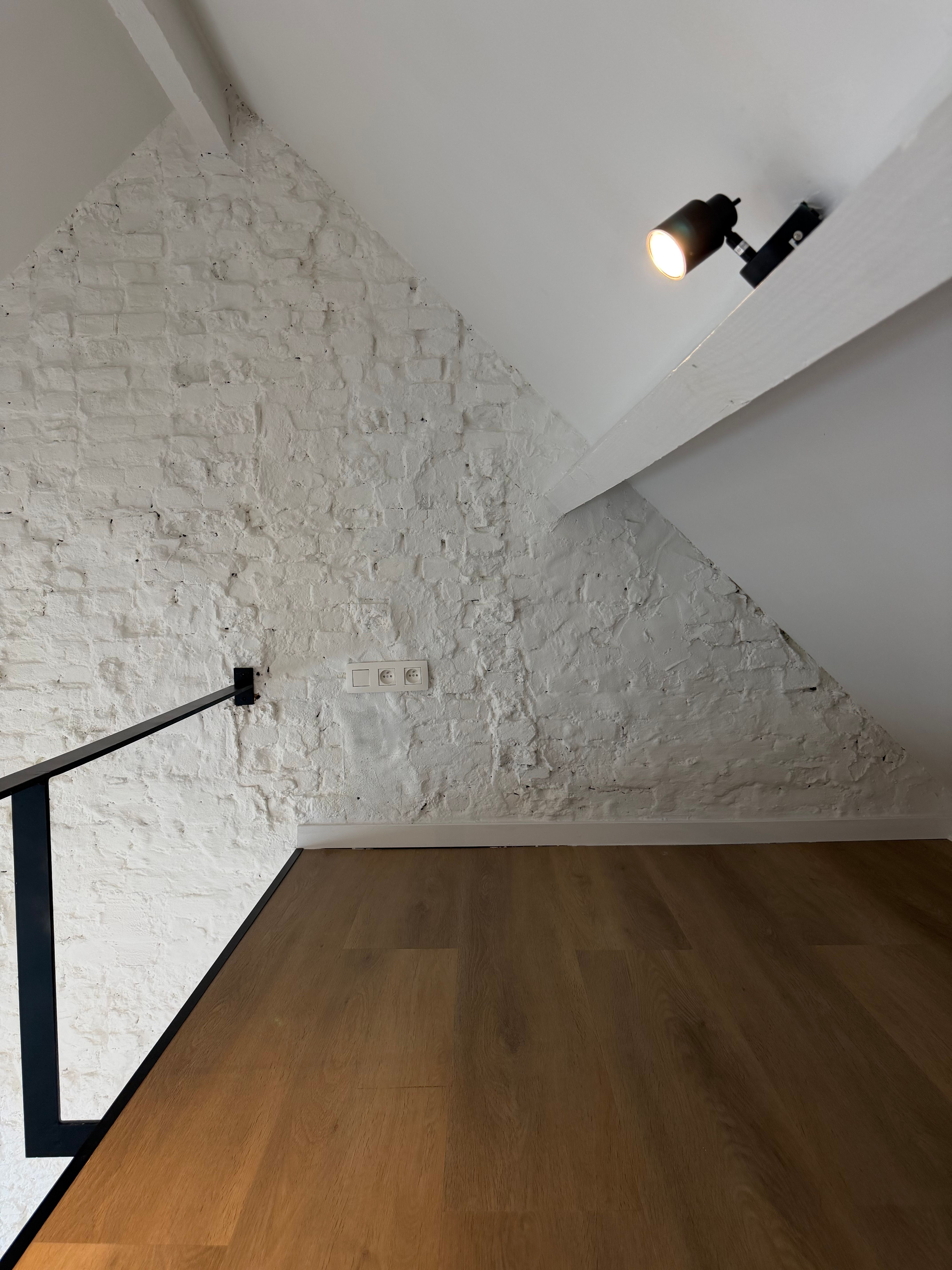 Recent gerenoveerde studio te huur in Gent foto 9