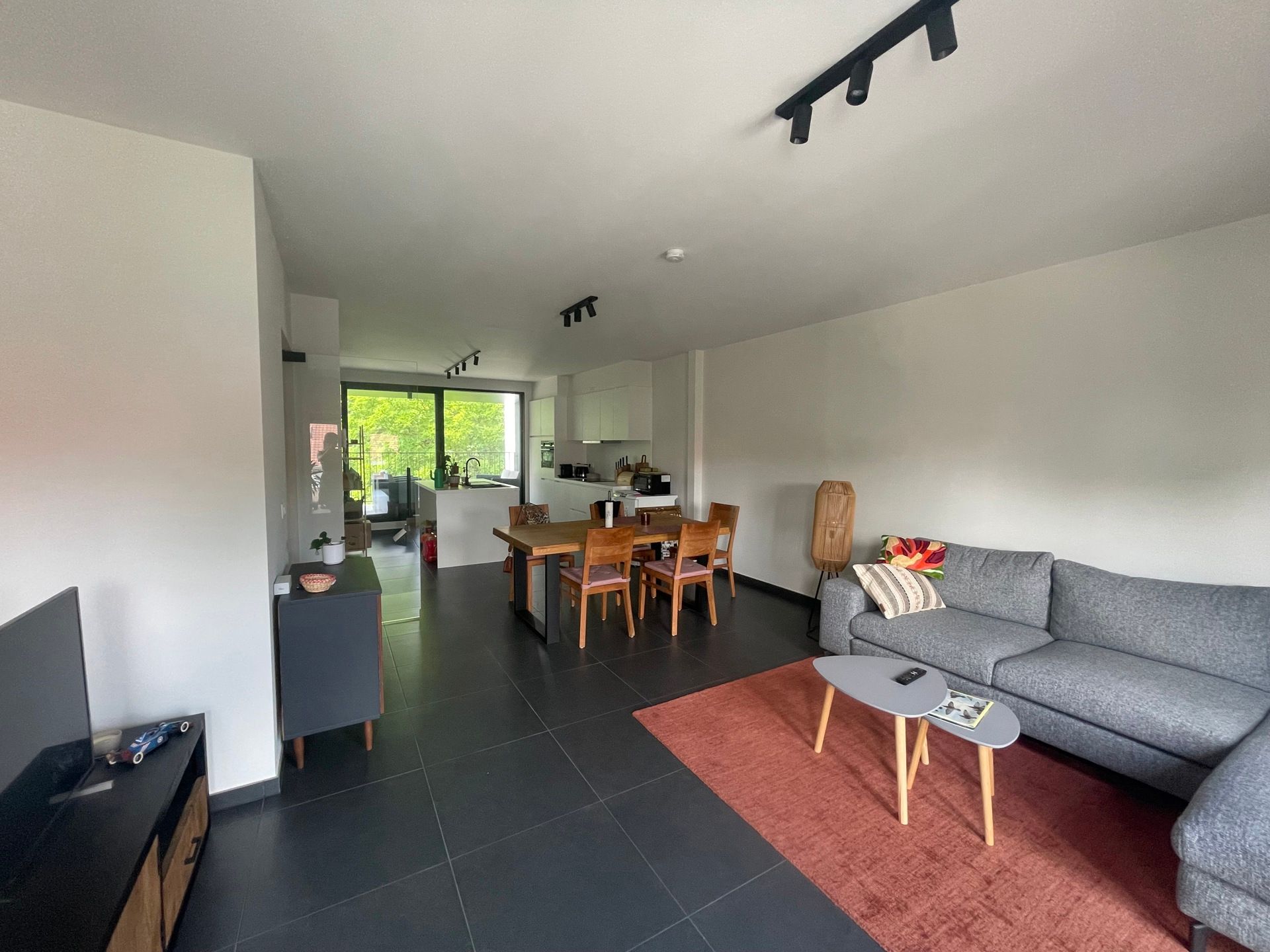 Recent duplexappartement te huur in centrum van Strombeek foto 4