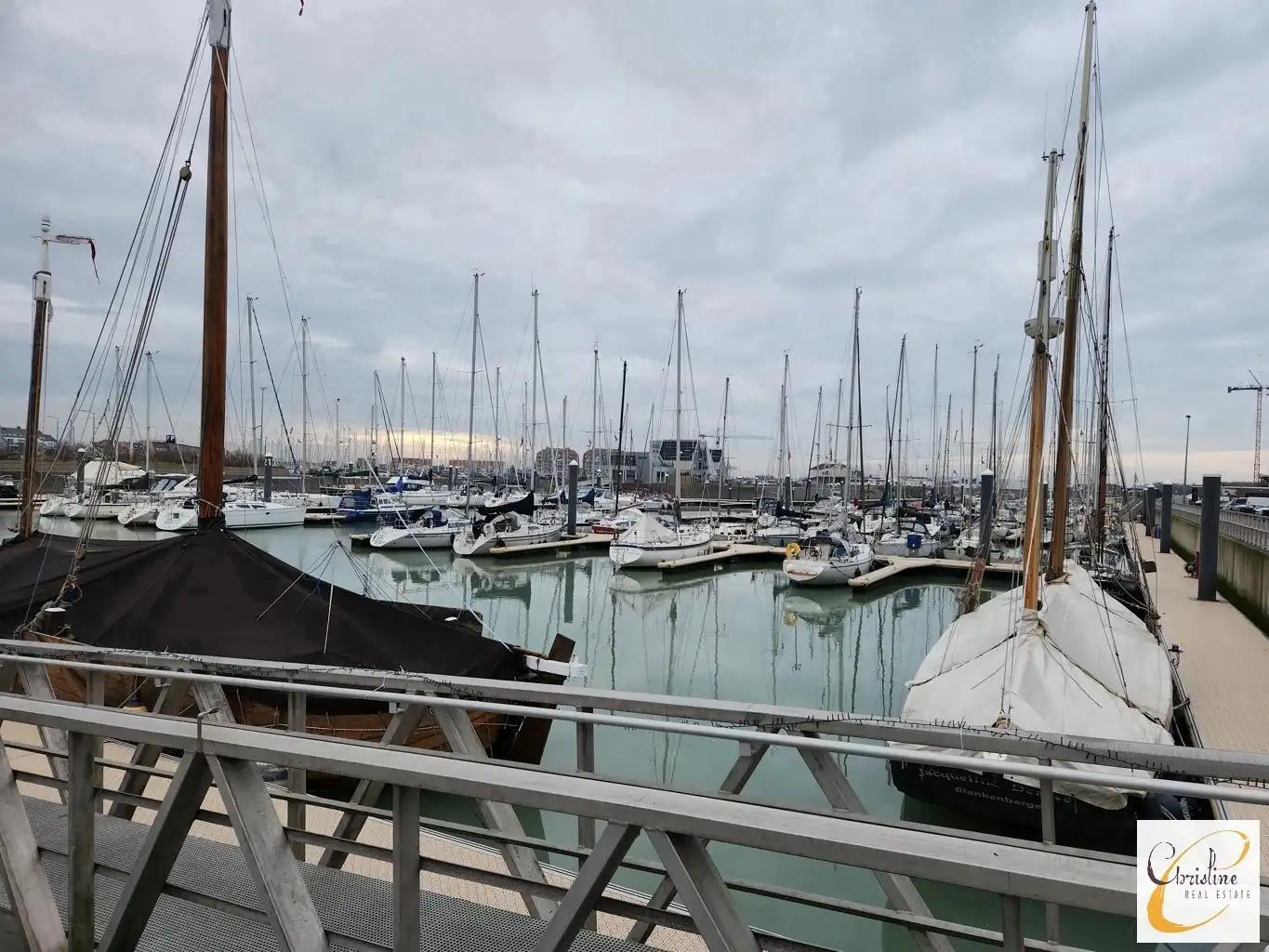 Karaktervol investeringspand op topligging in Blankenberge  foto 9