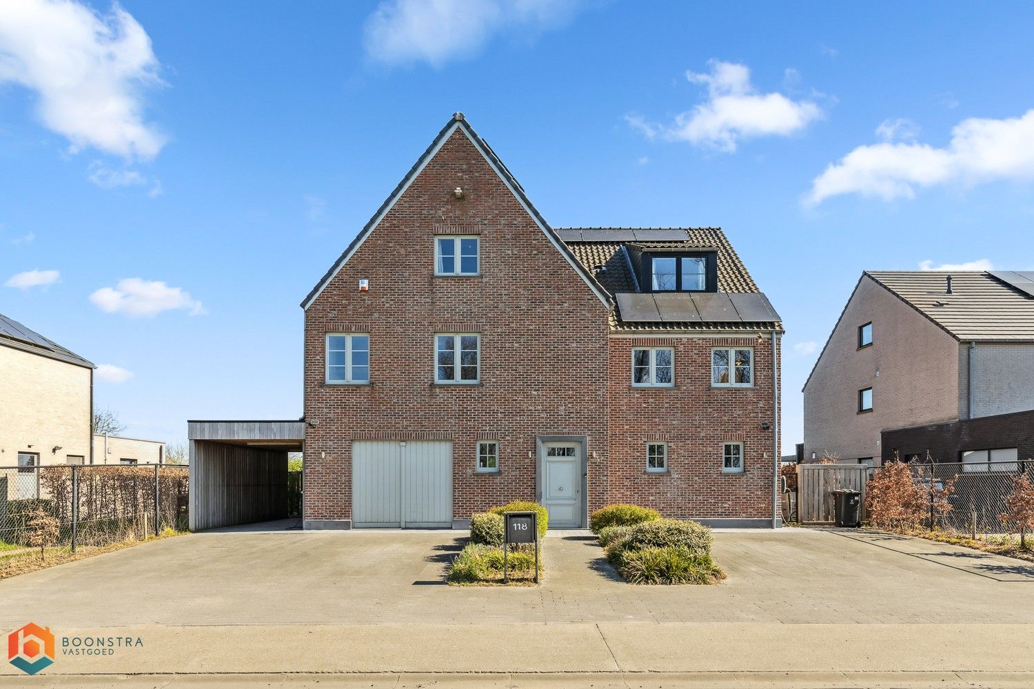 Exclusieve en energiezuinige villa met 5 slpkrs en tuin nabij centrum Putte foto 2