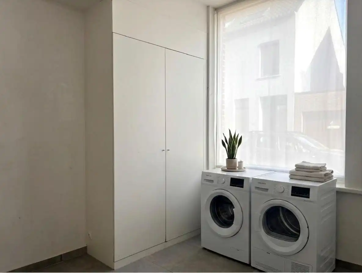 LEUKE RIJWONING MET 3 SLPKS EN TUIN NABIJ R8 foto 8