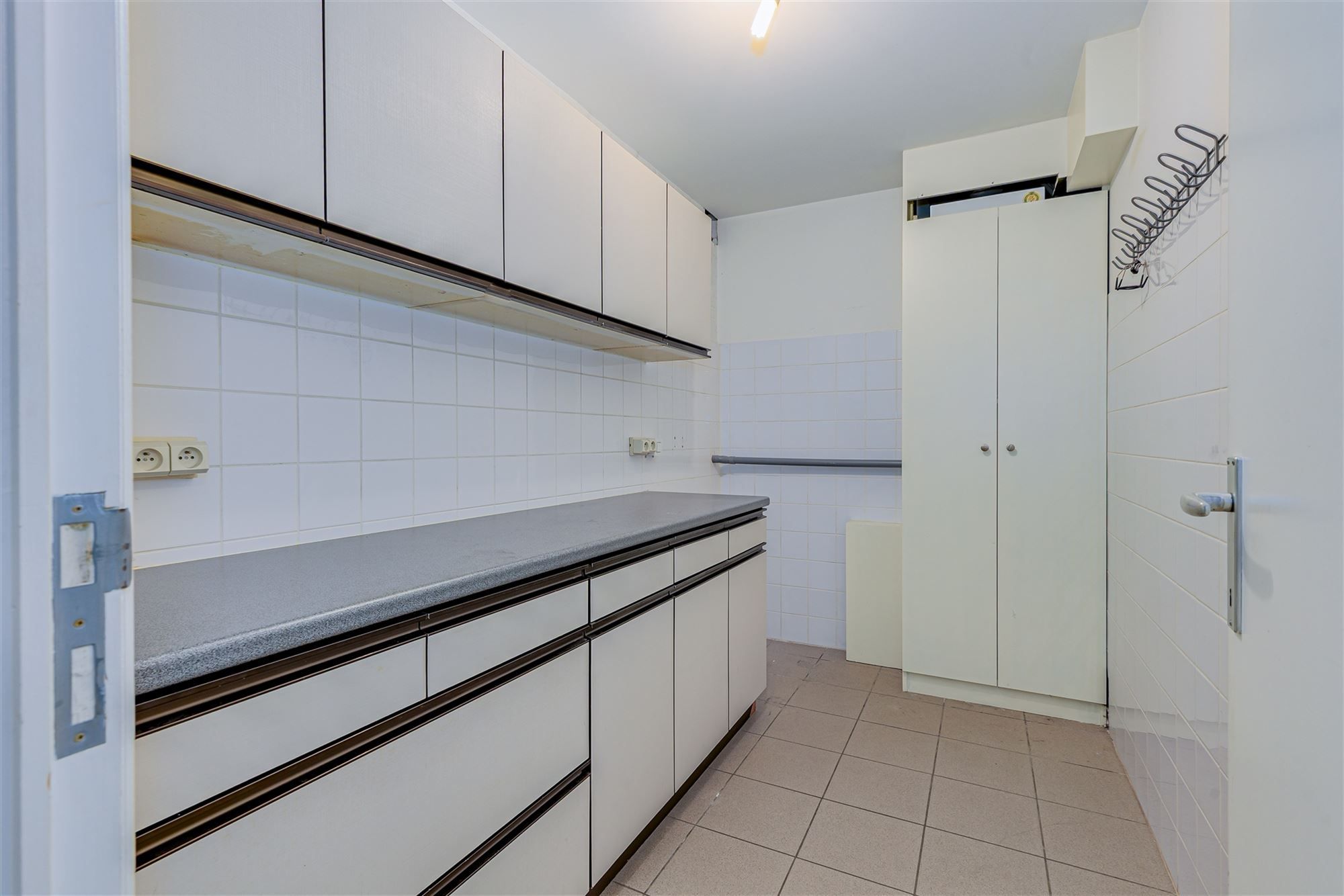 Gerenoveerd opbrengsteigendom met twee appartementen te koop foto 10