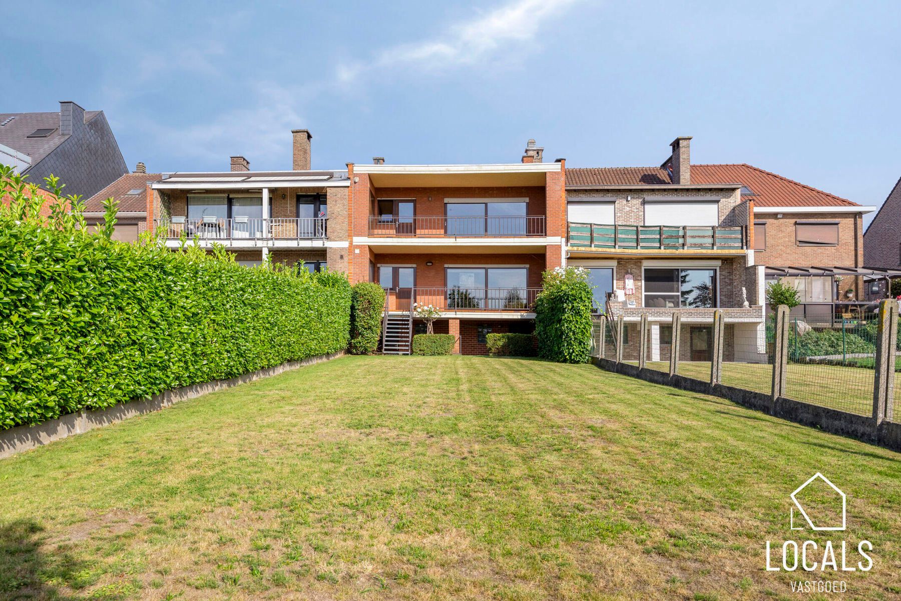 Gelijkvloers appartement met tuin foto 18