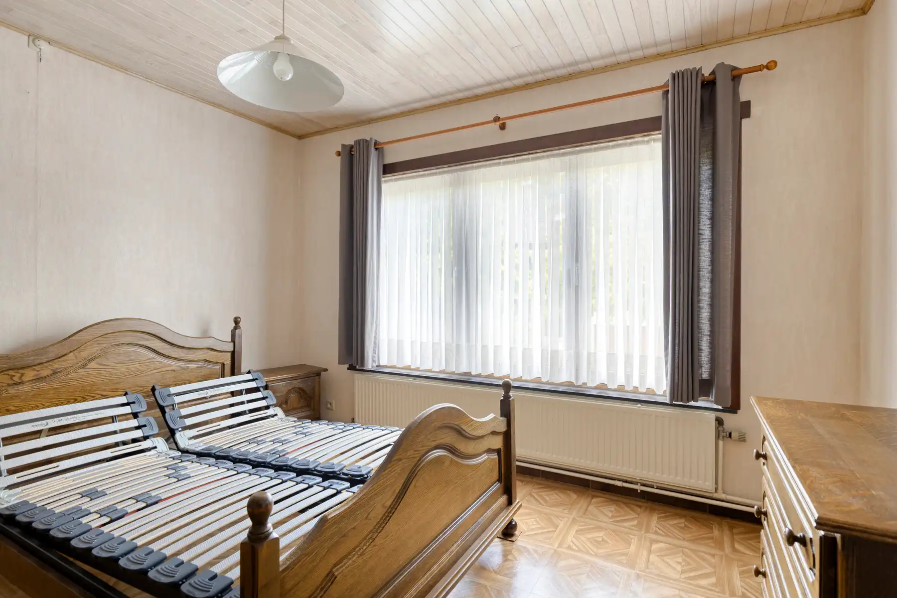 COMFORTABELE WONING MET TUIN, GARAGE EN 2 STAANPLAATSEN IN HET CENTRUM VAN ASSE! foto 14