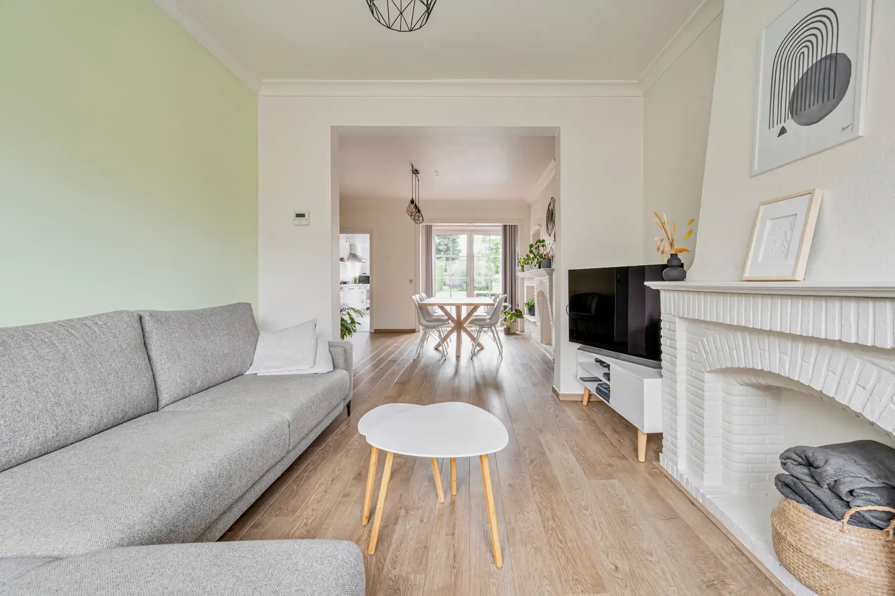 gerenoveerde woning met 3 slaapkamers en tuin  foto 2