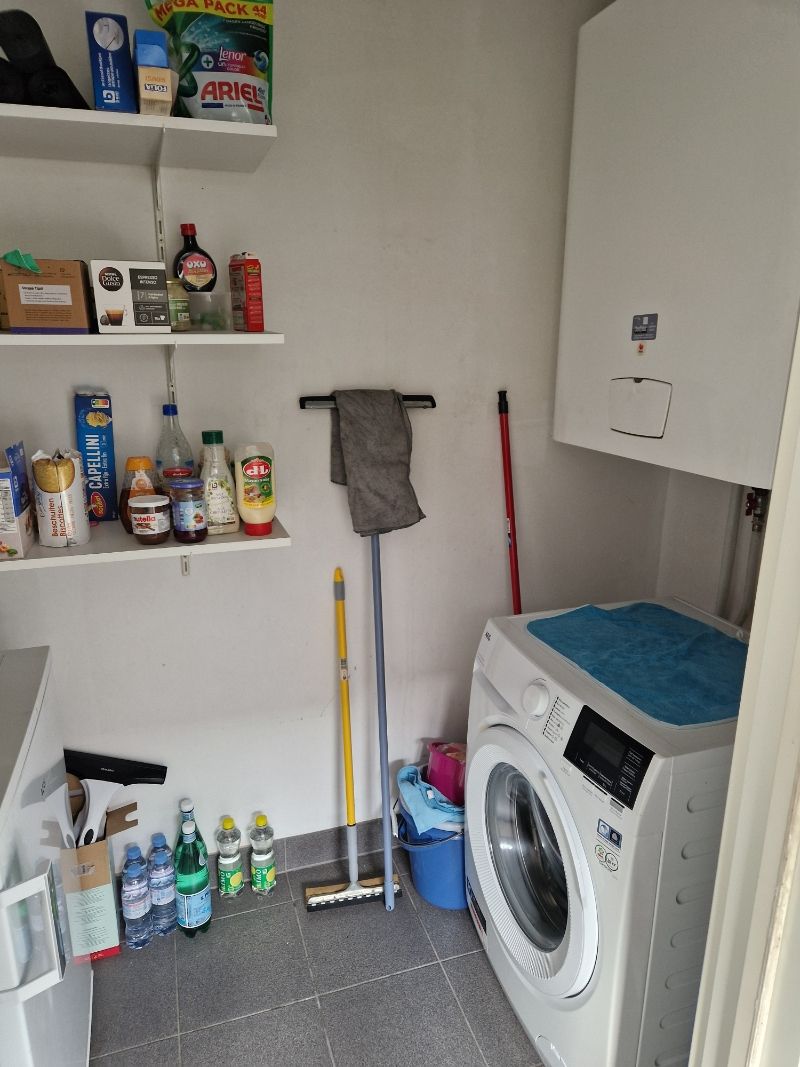 Prachtig gelijkvloersappartement met 2 slaapkamers,  tuin en garage foto 6
