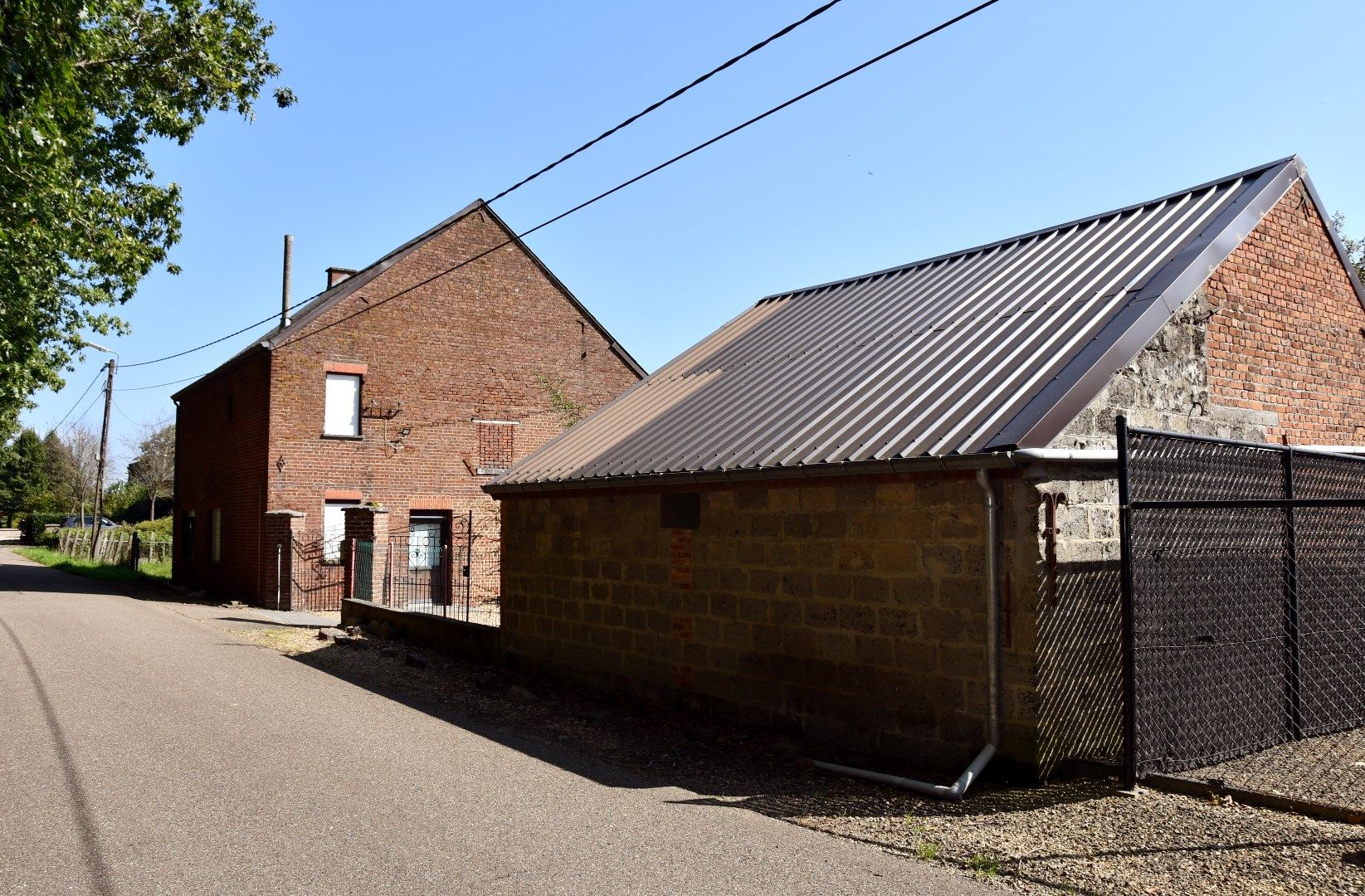 Charmante, te moderniseren woning in het groene Attenrode foto 7