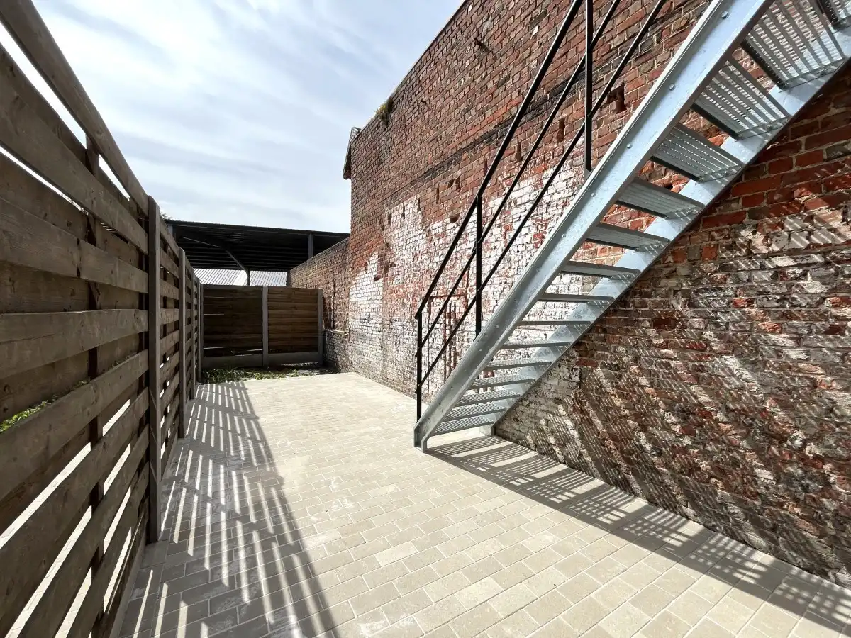 Dadizele - Ruime duplex met terras, tuin en staanplaats in het centrum foto 11