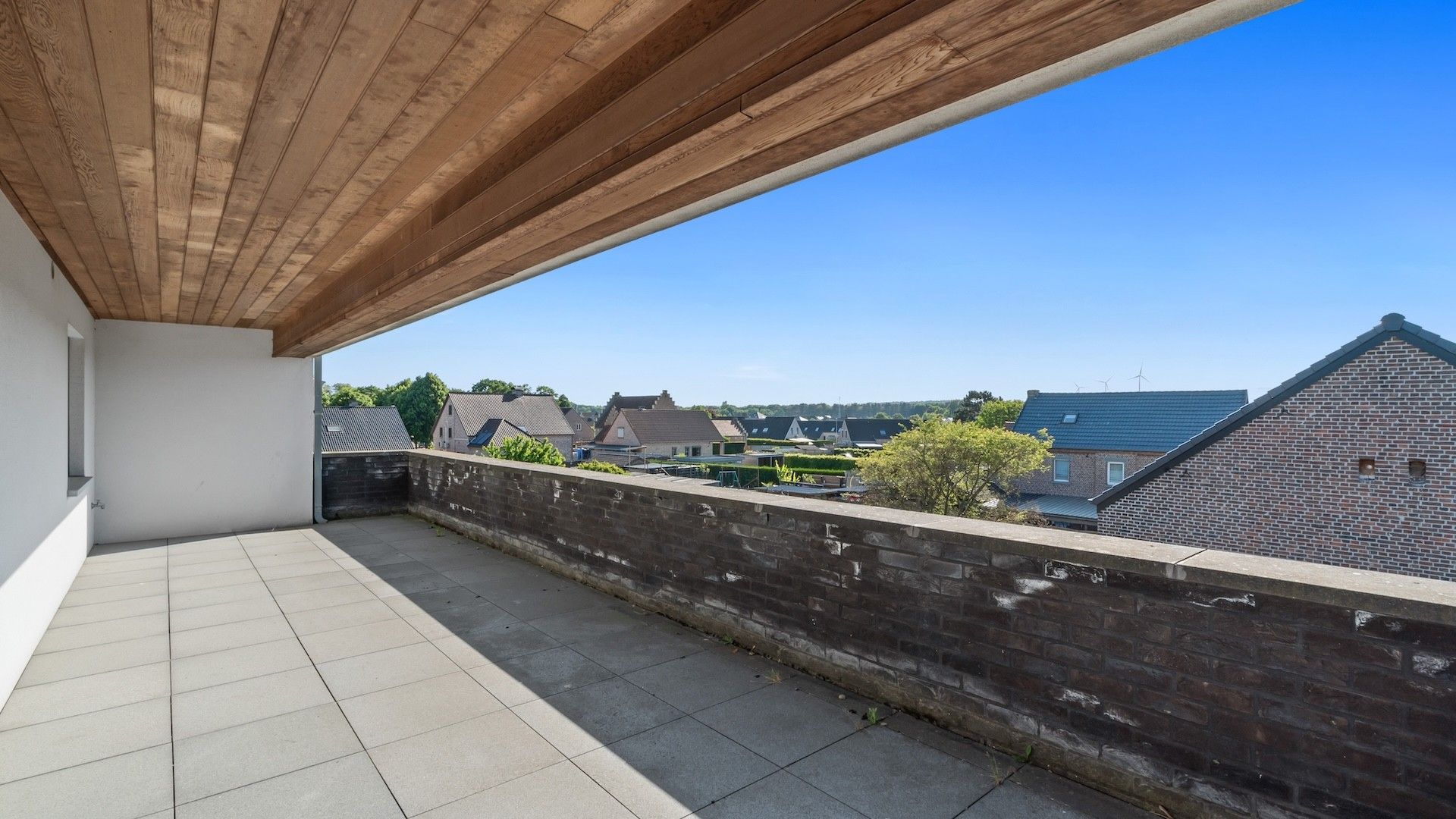 Duplex app. van 220m2 met 3 slpk's en 65m2 aan terrassen foto 21