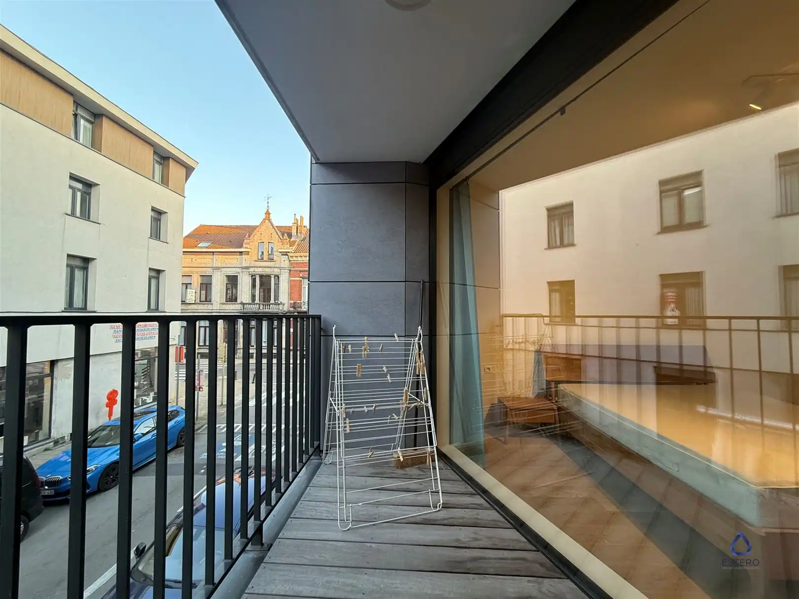 Moderne studio met terras en ondergrondse parking foto 10