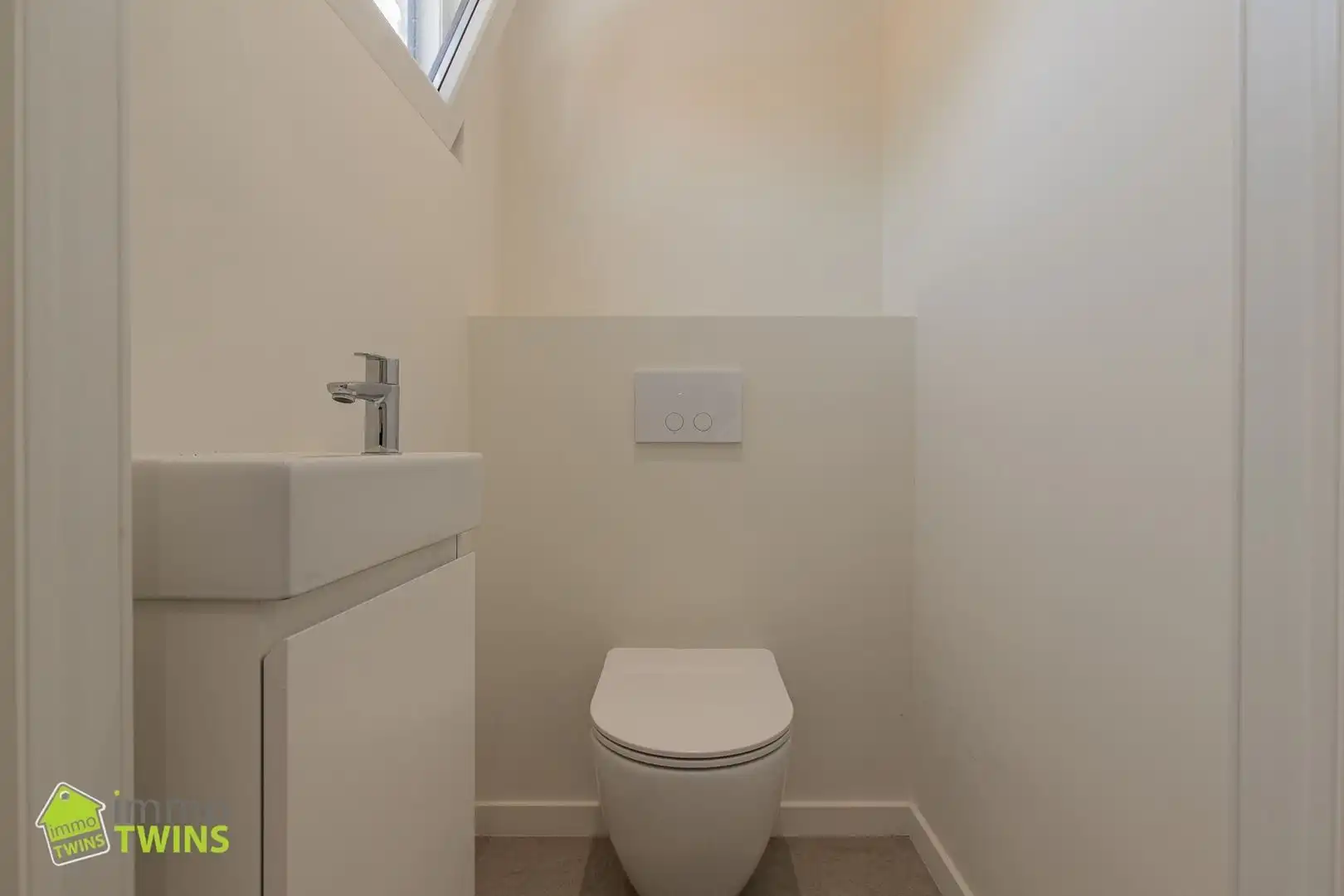 Te koop Instapklare ruime woning met achterliggende weide in Zele foto 14