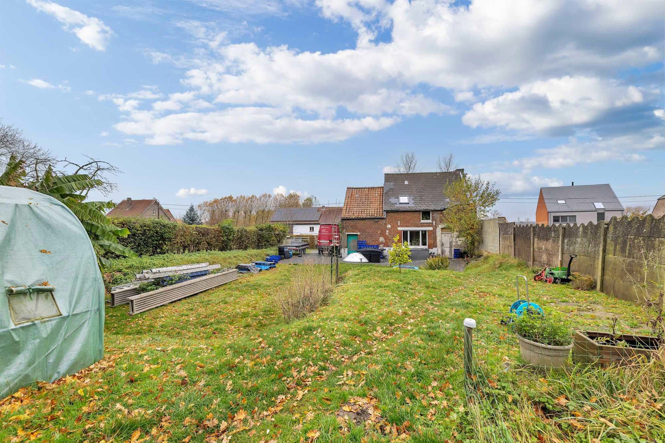 Projectgrond of totale renovatie met idyllisch uitzicht foto 25