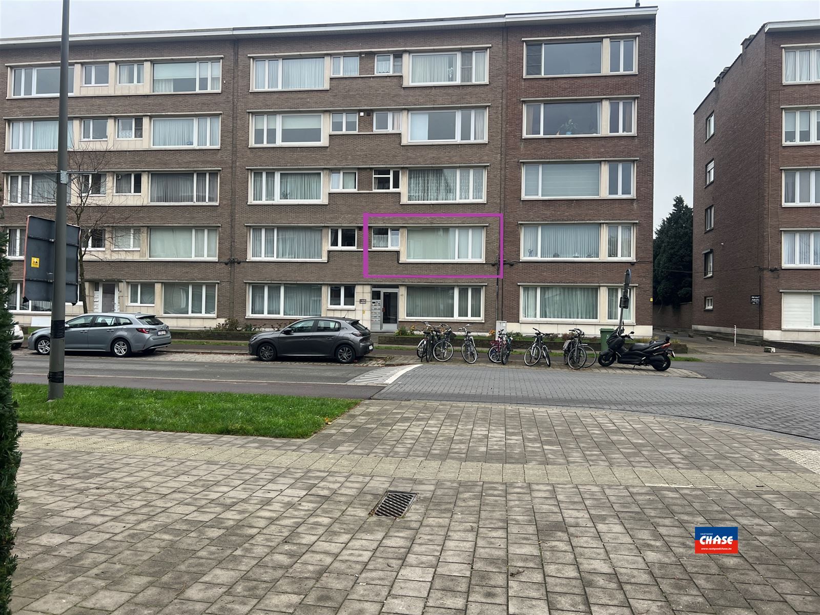 Goed gelegen appartement met 2 slaapkamers, terras en berging foto {{pictureIndex}}