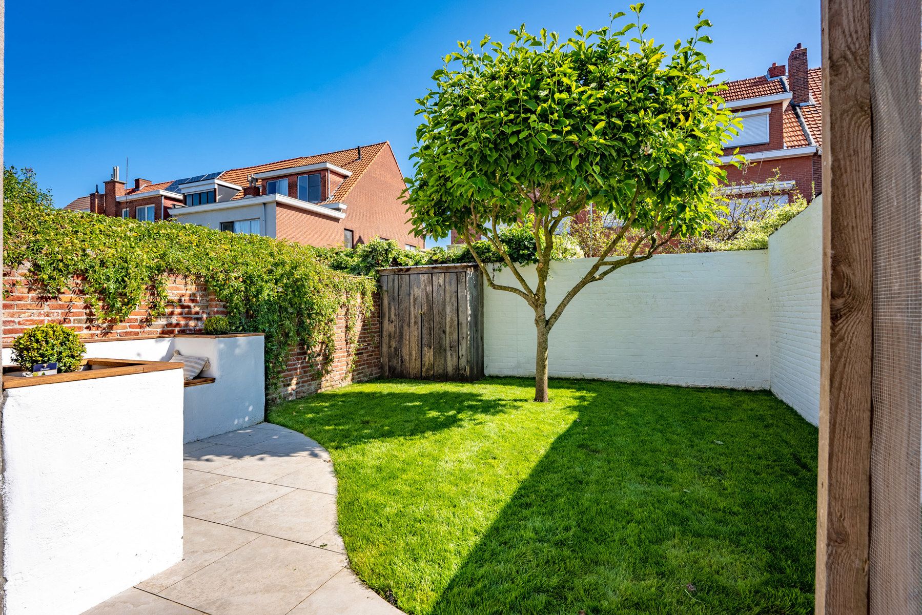 Instapklare woning in het hartje van Kapellen! foto 17