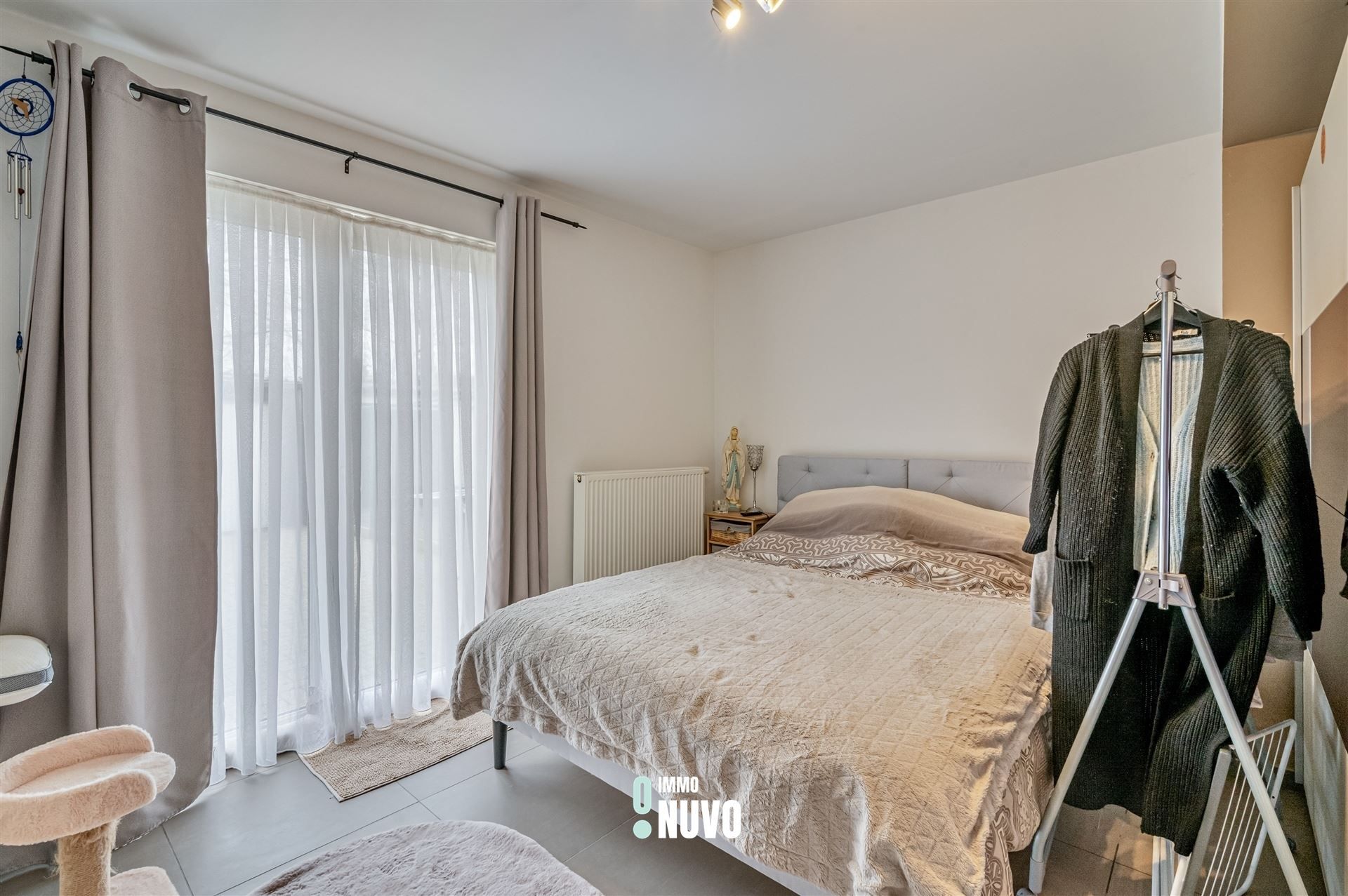 Gelijkvloers instapklaar 2 slaapkamer appartement met garage foto 6