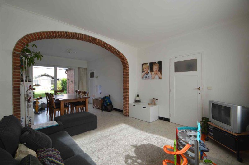 Leuke woning met grote tuin - tussen Sint-Pieters station & UZ foto 5
