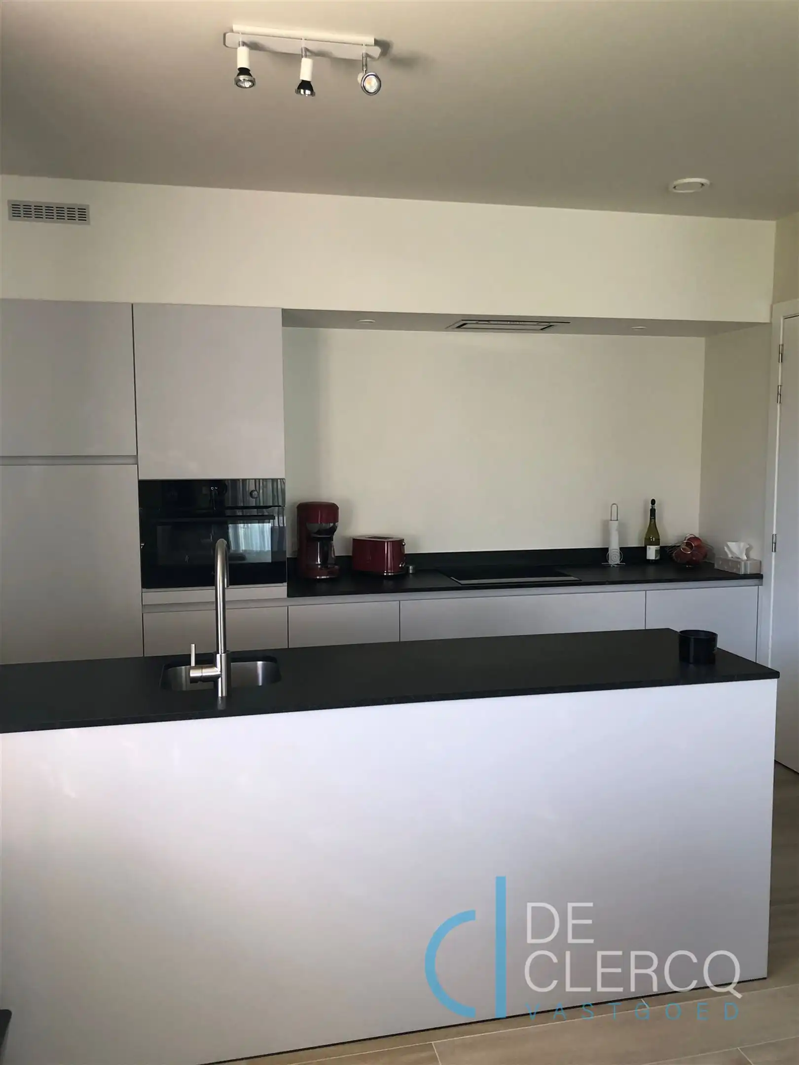 Tijdloos gelijkvloers appartement met terras te Lochristi! foto 10