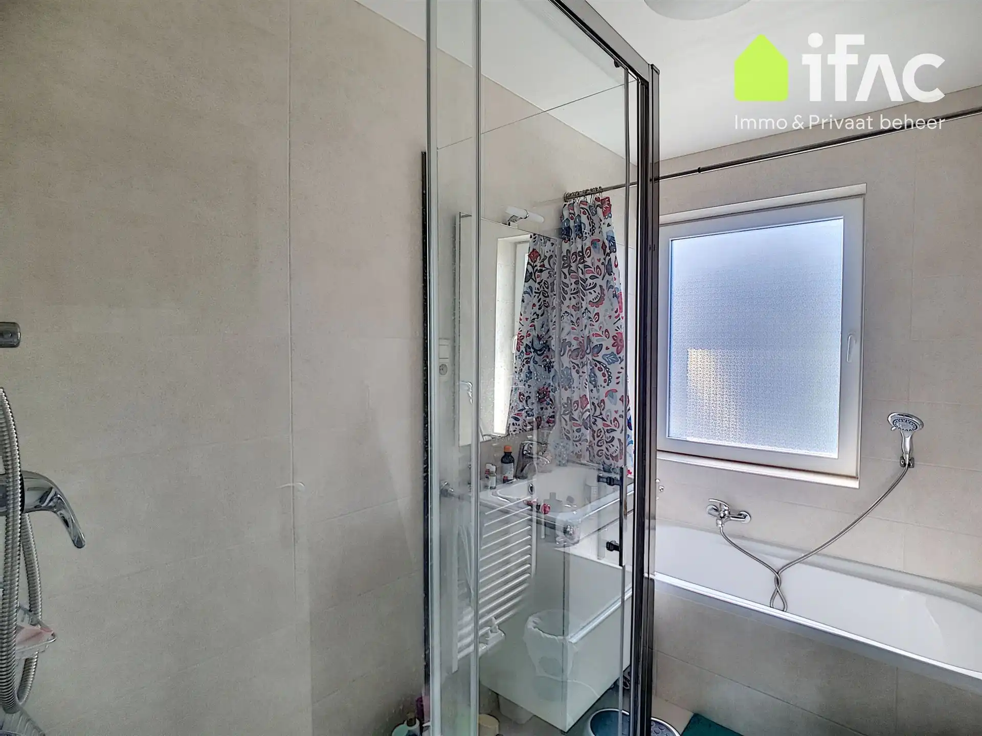 Top gelegen villa met 4 slaapkamers foto 15