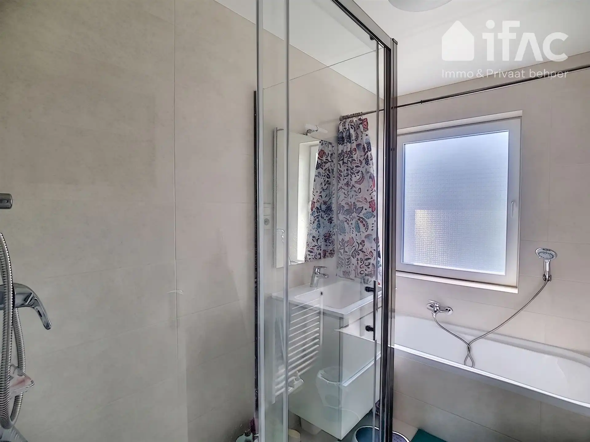 Top gelegen villa met 4 slaapkamers foto 15