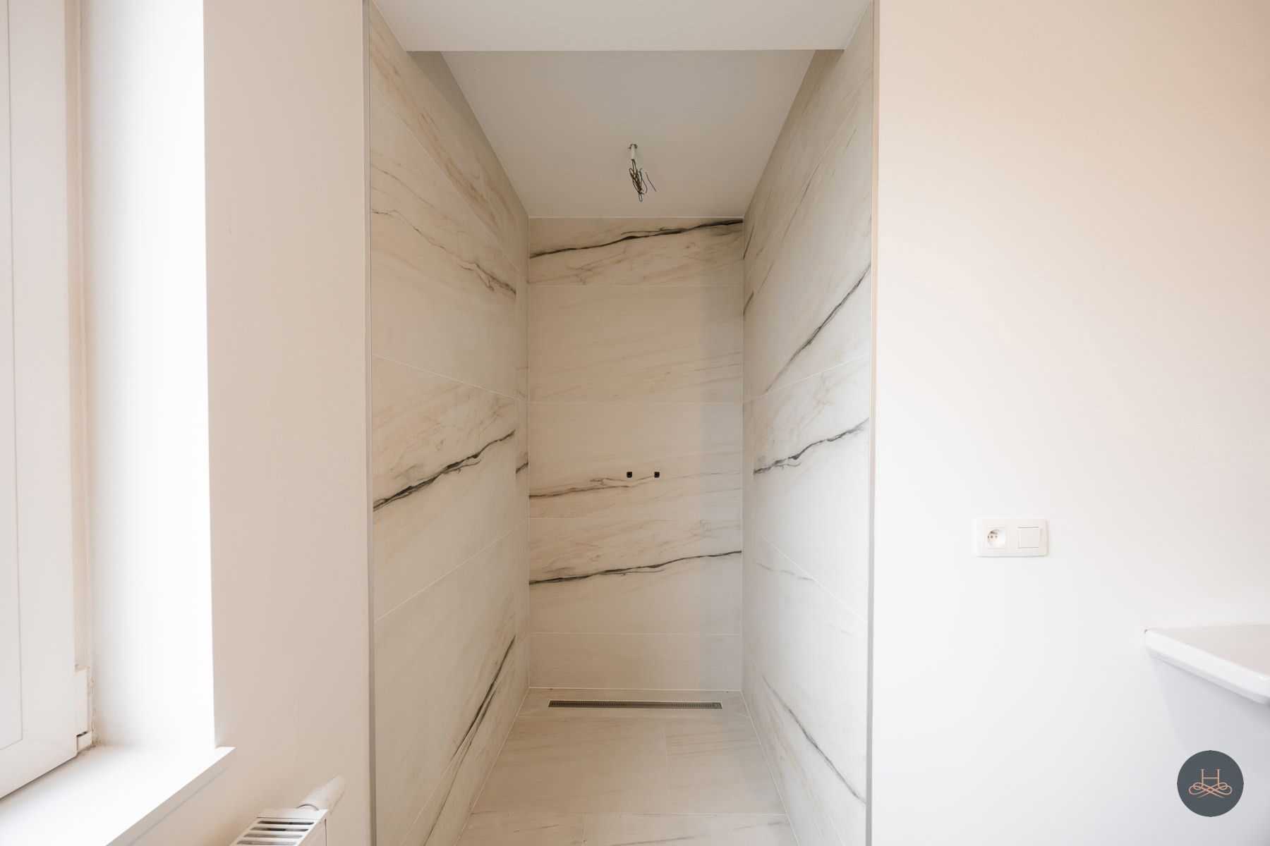 Vernieuwbouwvilla met praktijkruimte in rustige buurt foto 25