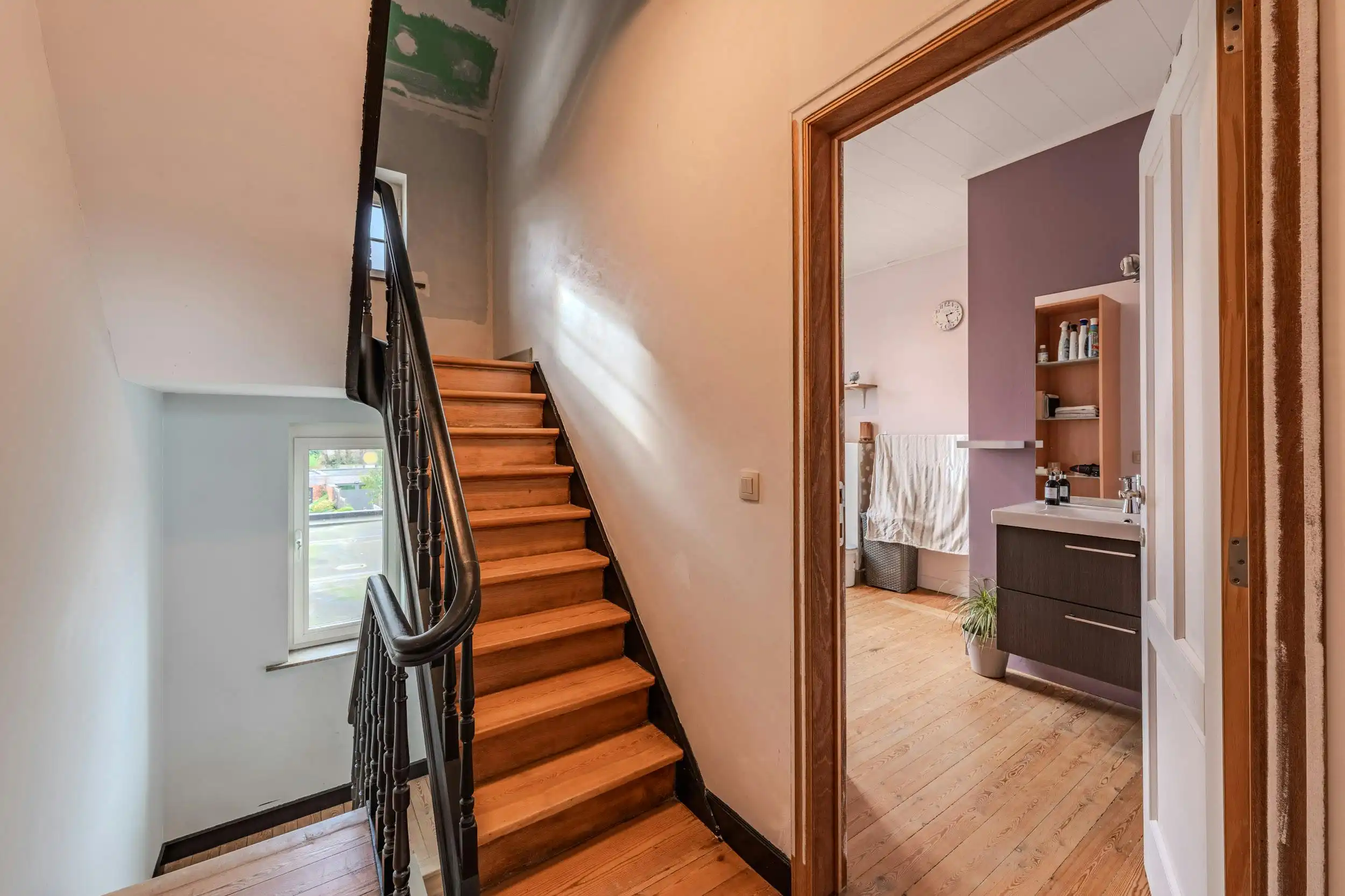 Recent gerenoveerd huis te koop in Ieper foto 19