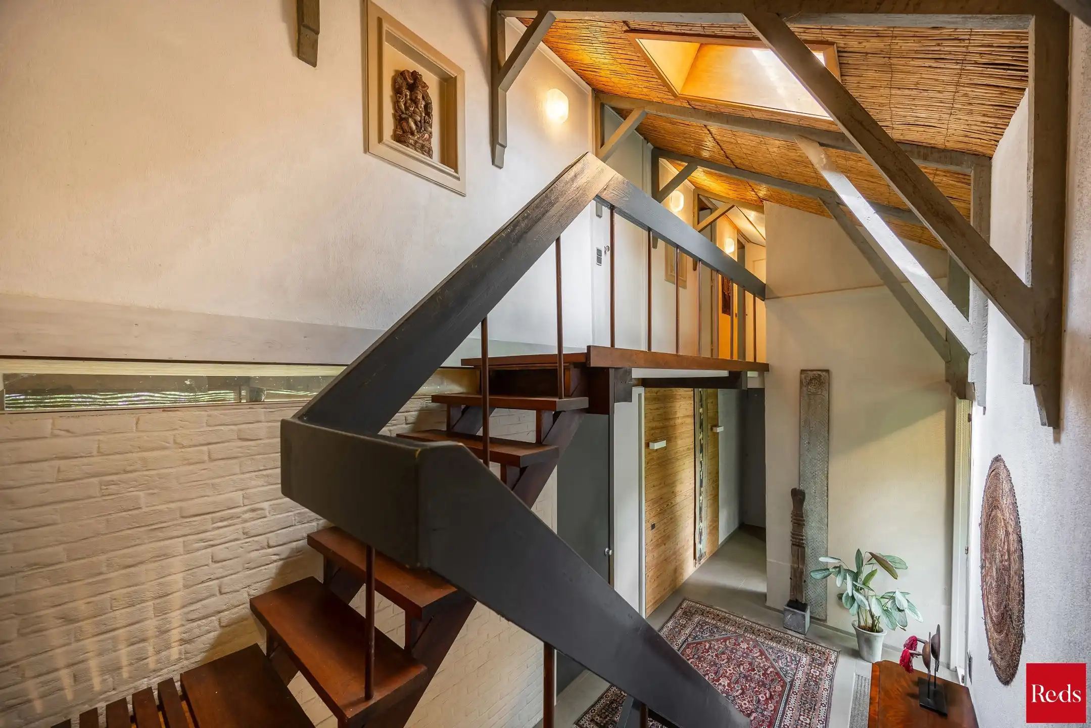 Architecturale woning in het groen met veel licht foto 15