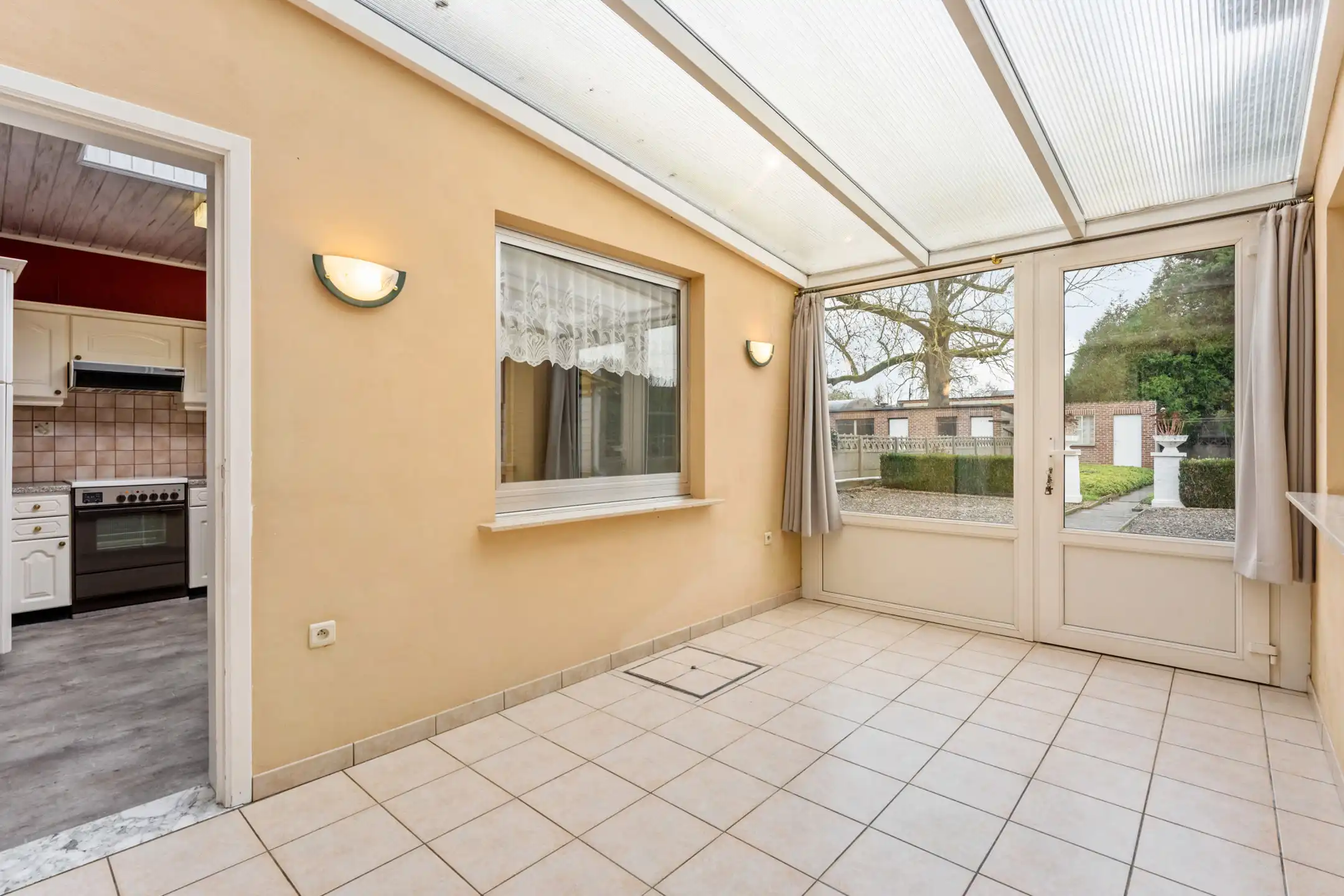 Te renoveren woning met garage op 4a30 te Zussen foto 9