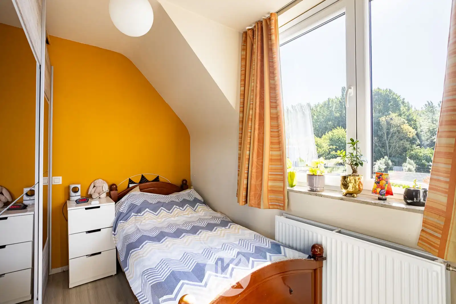 Moderne duplex met 2 slaapkamers en garage foto 12