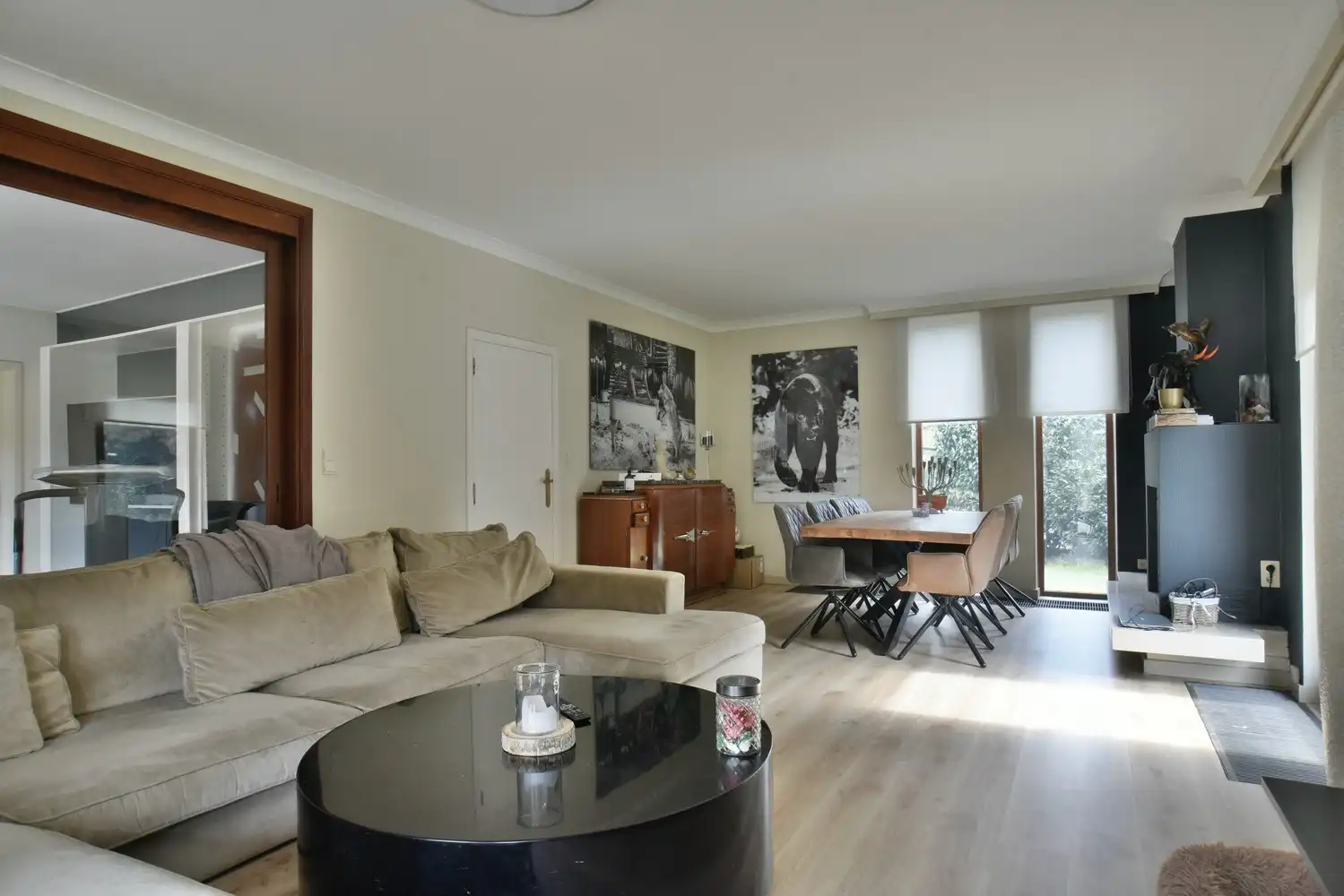 Royale gezinswoning met 4 slaapkamers op toplocatie, inclusief naastliggend perceel grond foto 9