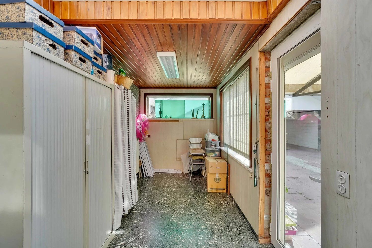 Halfopen bebouwing met 3 slaapkamers en handelspand foto 18