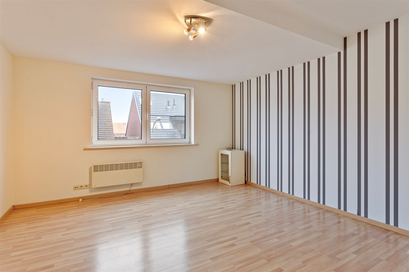 ZEER ruime woonst met 3 slaapkamers (169 m²) en zolder foto 14