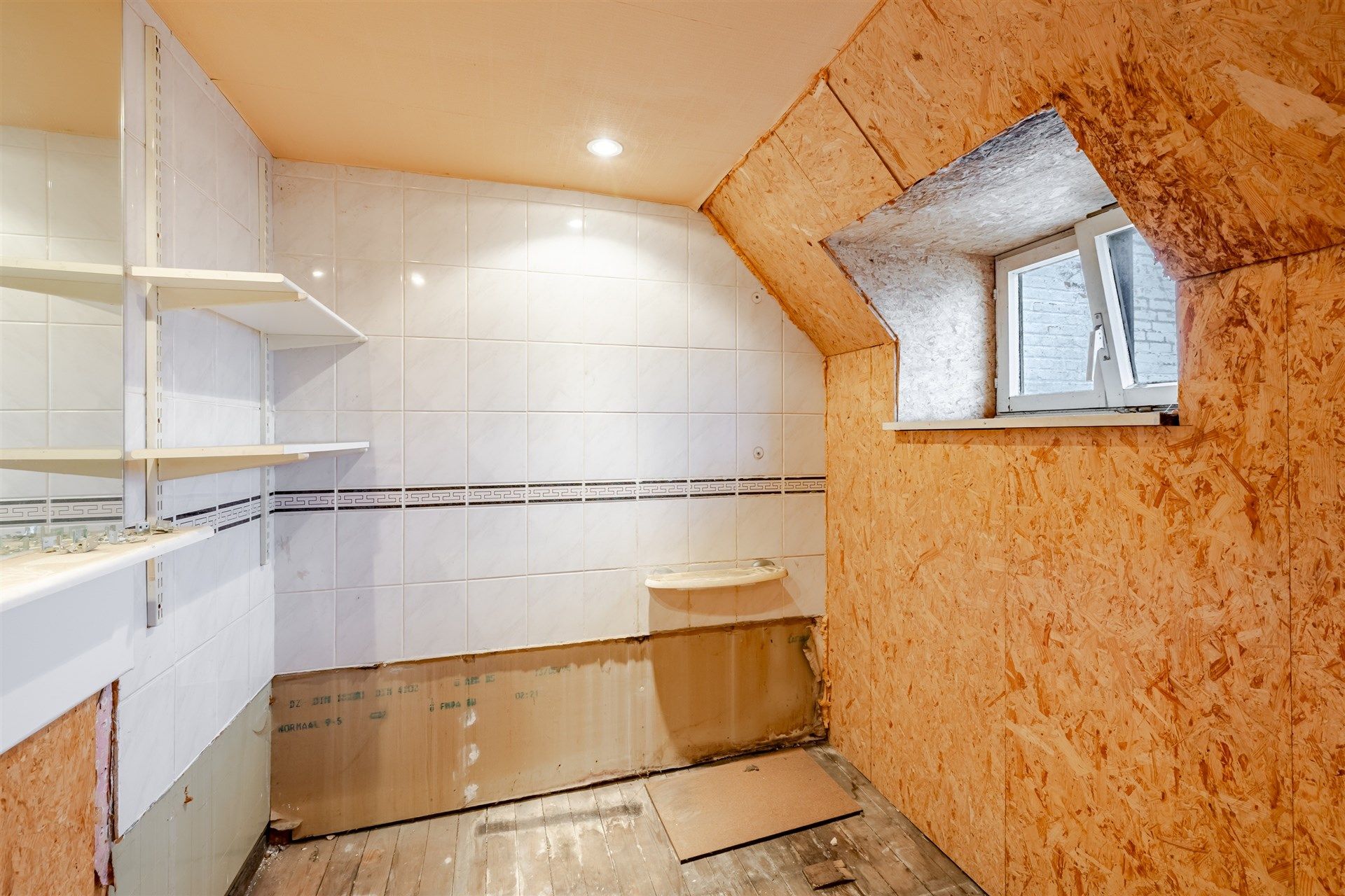 Te renoveren woning met ruimte voor achtertuin foto 19