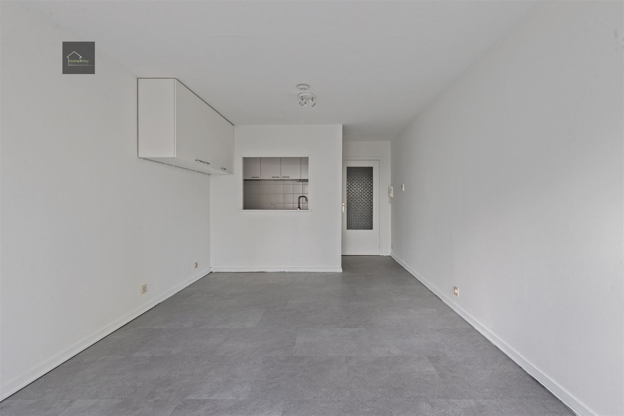 Instapklare, gerenoveerde studio te Oostende!  foto 8