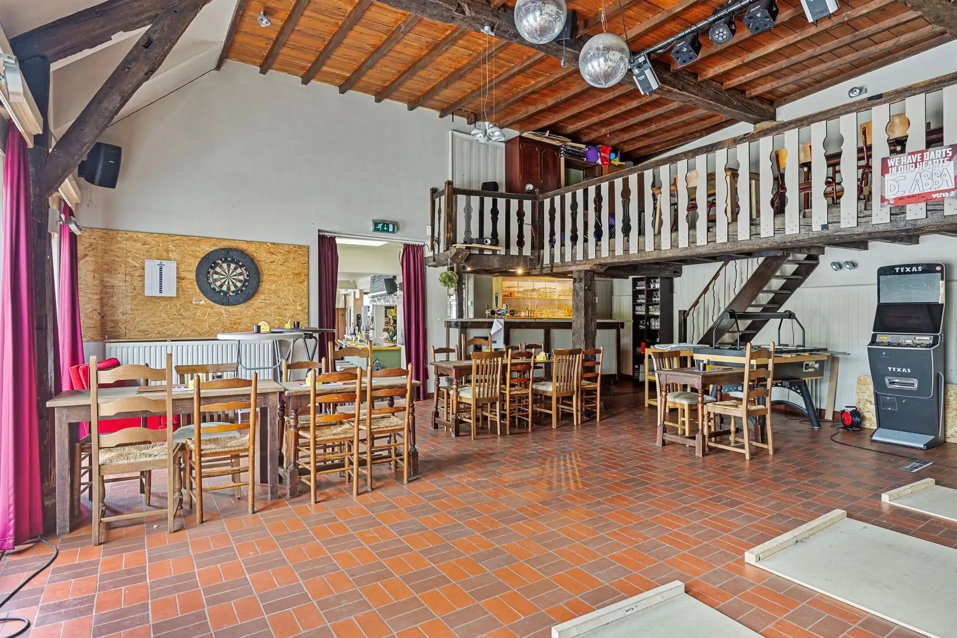 CENTRUM DWORP : karaktervol handelspand met woonst  foto 8