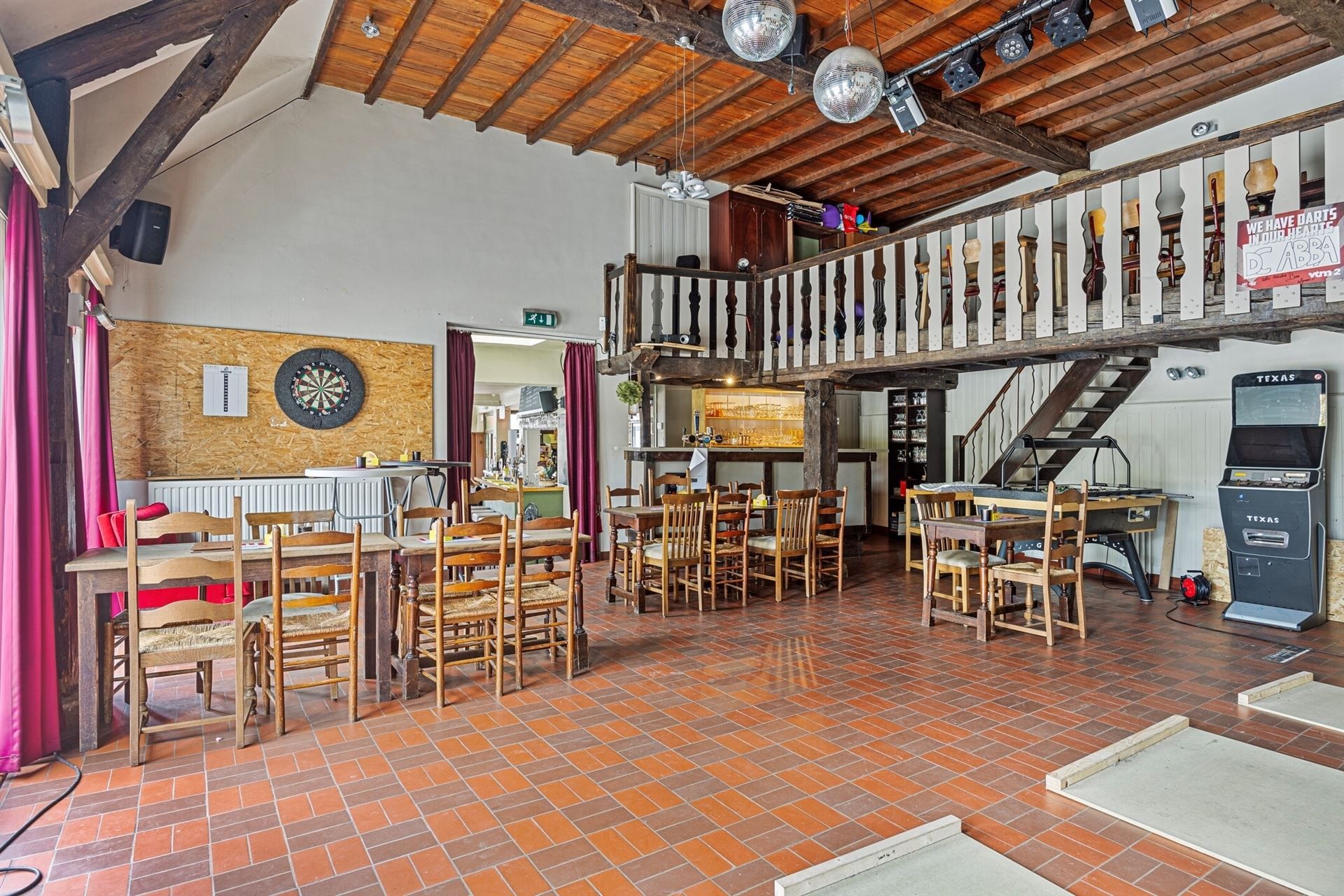 CENTRUM DWORP : karaktervol handelspand met woonst  foto 8