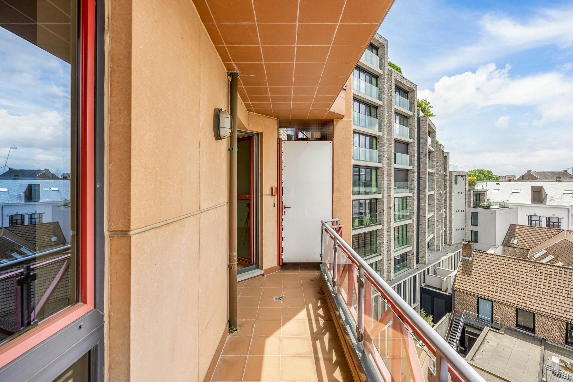 Ruim appartement te koop in hartje Hasselt met terras en parkeerplaats foto 19