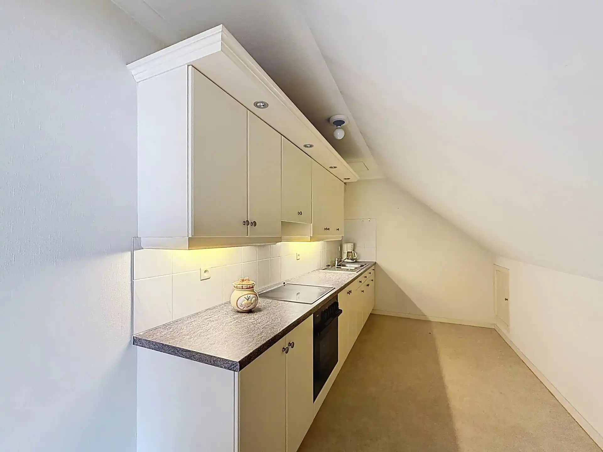 Te koop: Ruim duplex appartement met 4 slaapkamers in Lommel foto 25