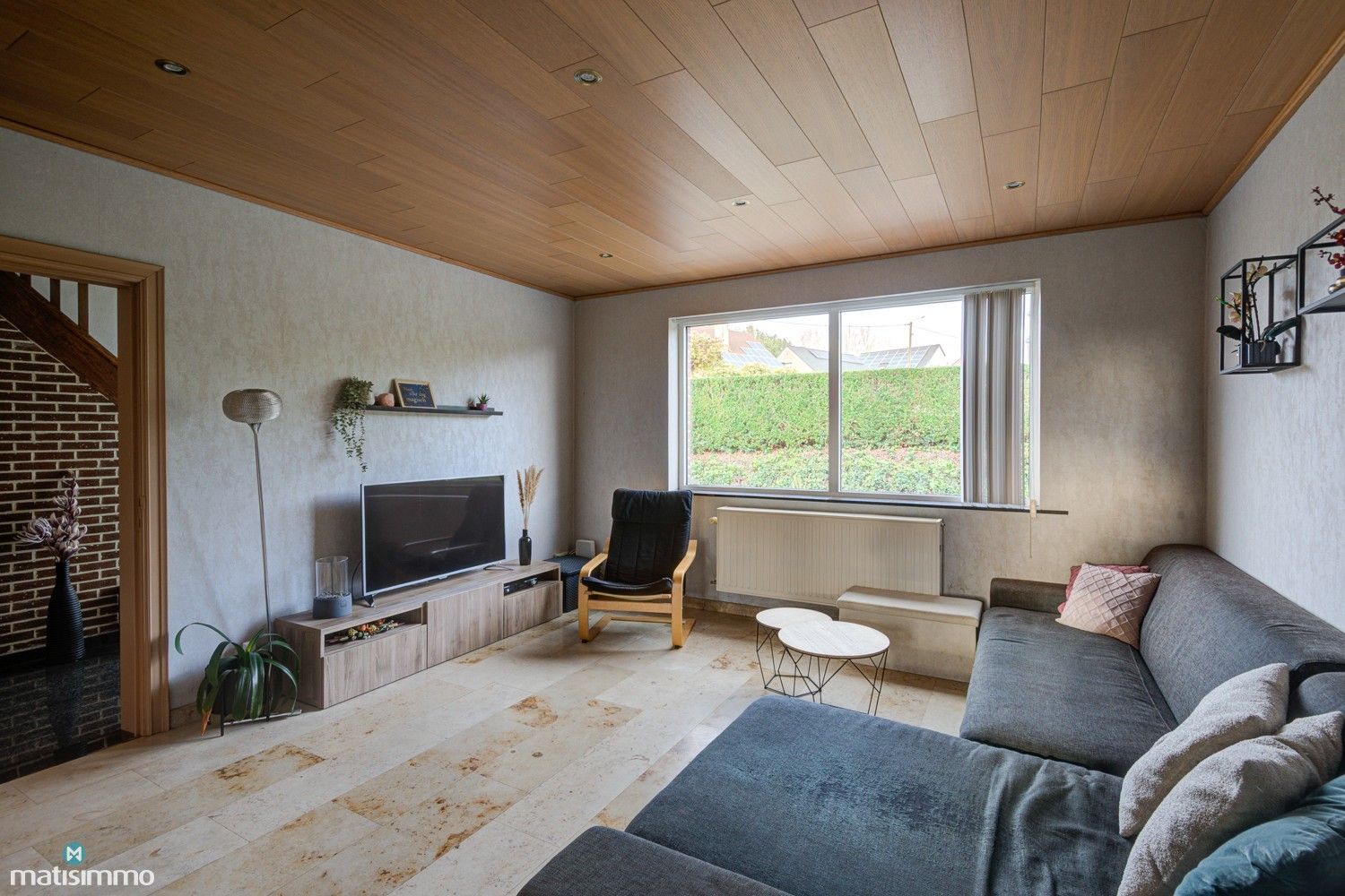 GEZINSWONING MET 3 SLAAPKAMERS, RUIME INPANDIGE GARAGE EN GROTE TUIN TE HOESELT foto 4