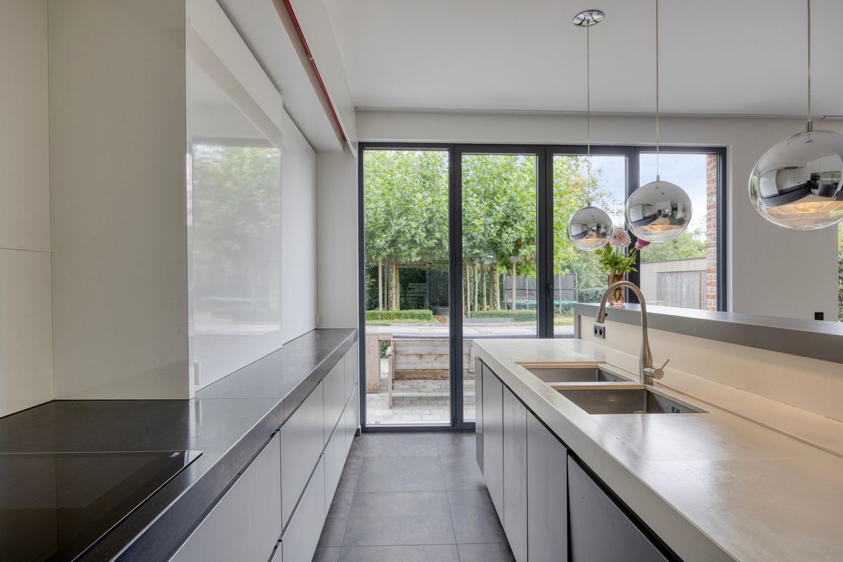 Ruime villa met karaktervolle architectuur  foto 8