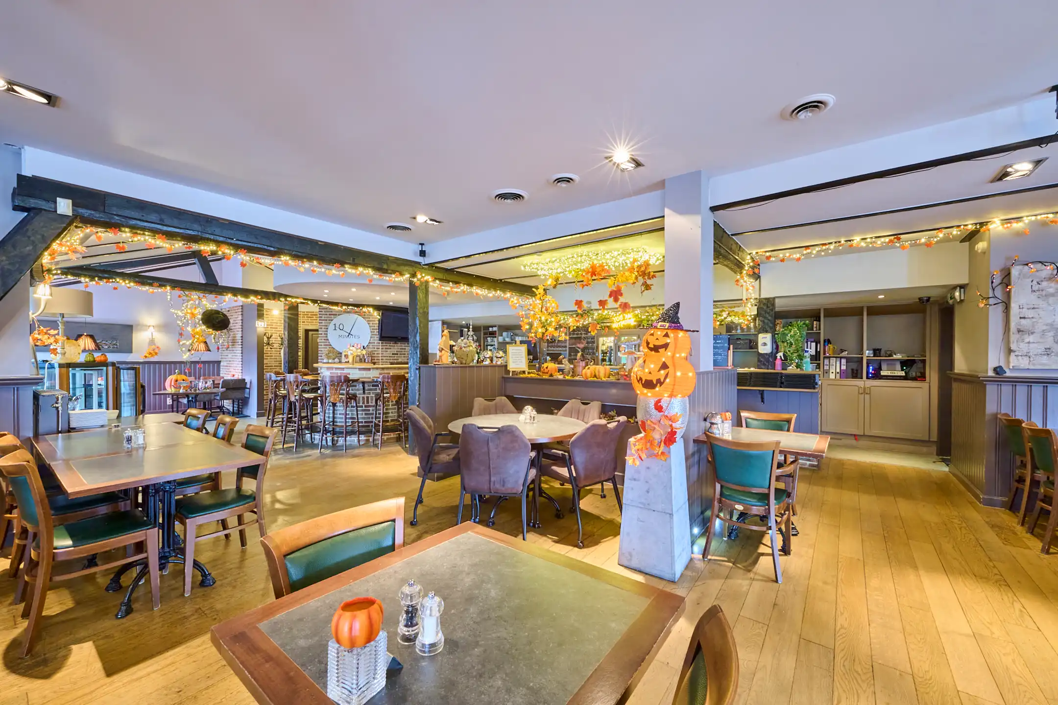 TE KOOP: taverne in Meeuwen op een perceel van 1767m² foto 7