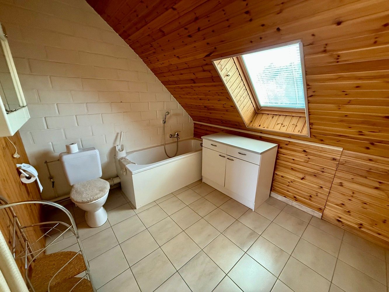 Zeer ruime woning met 5 slaapkamers! foto 17